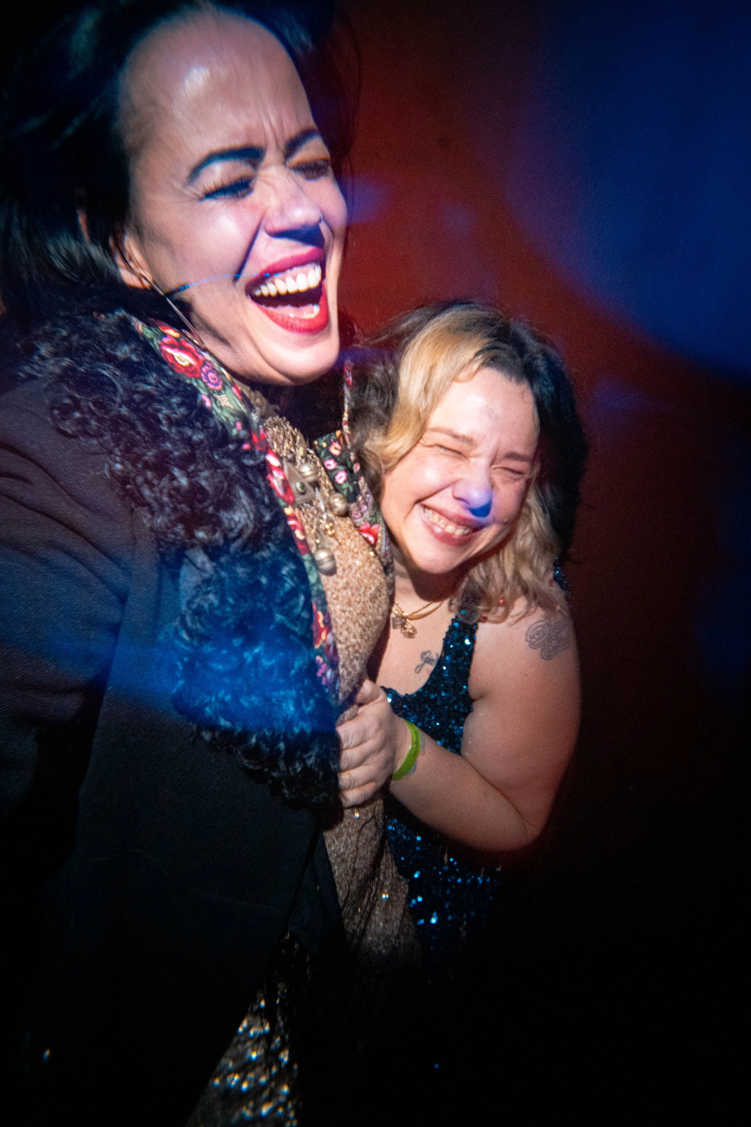 25 12 H2D NYE 2025 w ADULT 258 4K.jpg