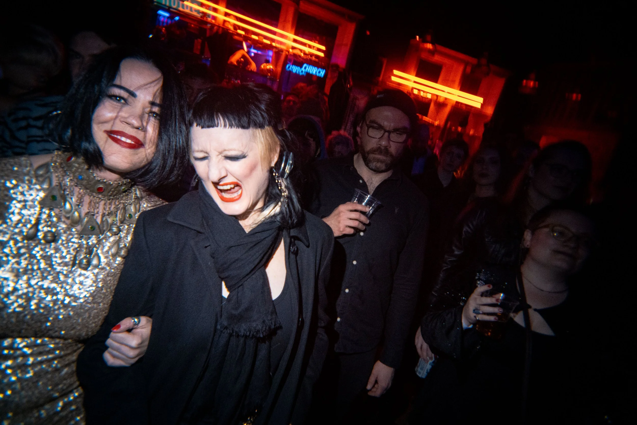 25 12 H2D NYE 2025 w ADULT 100 4K.jpg