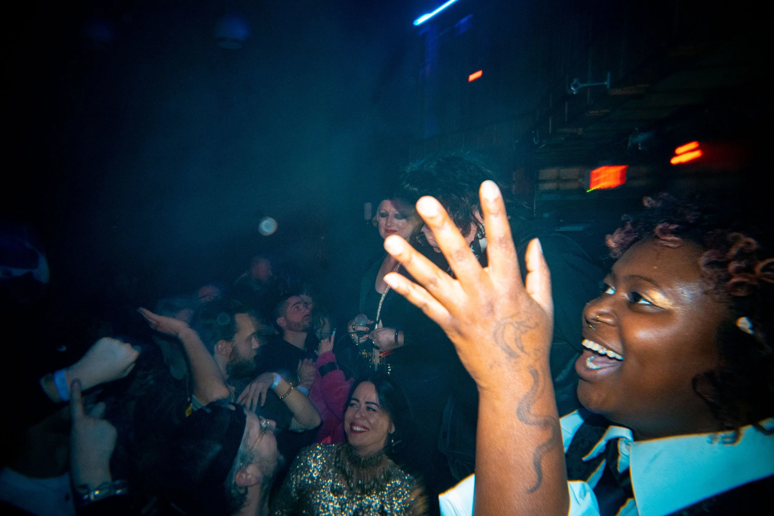 25 12 H2D NYE 2025 w ADULT 220 4K.jpg