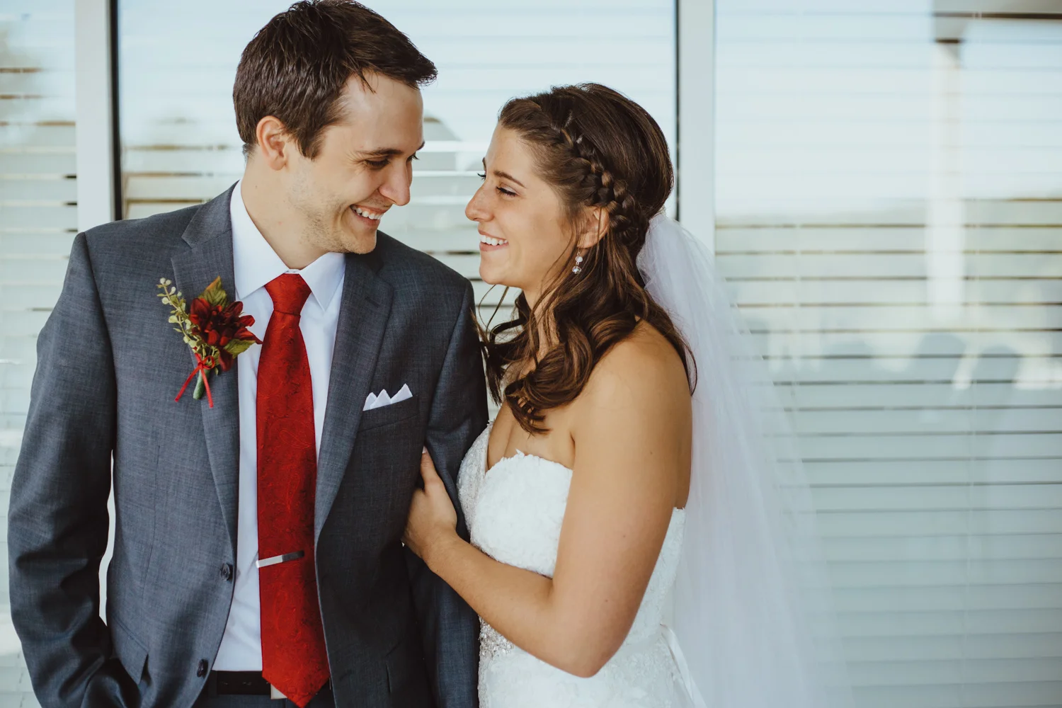 Amanda & Jake | Evansville Wedding Photographer