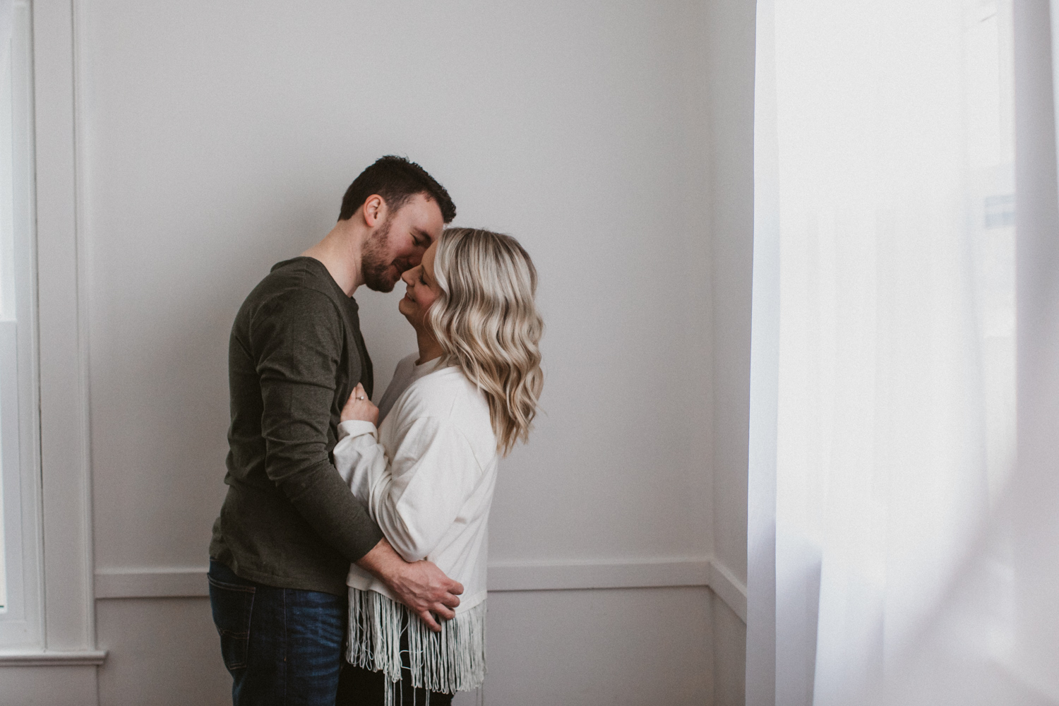 Copperhead Photography_K&B_Indianapolis_In-Home Engagement-005.jpg