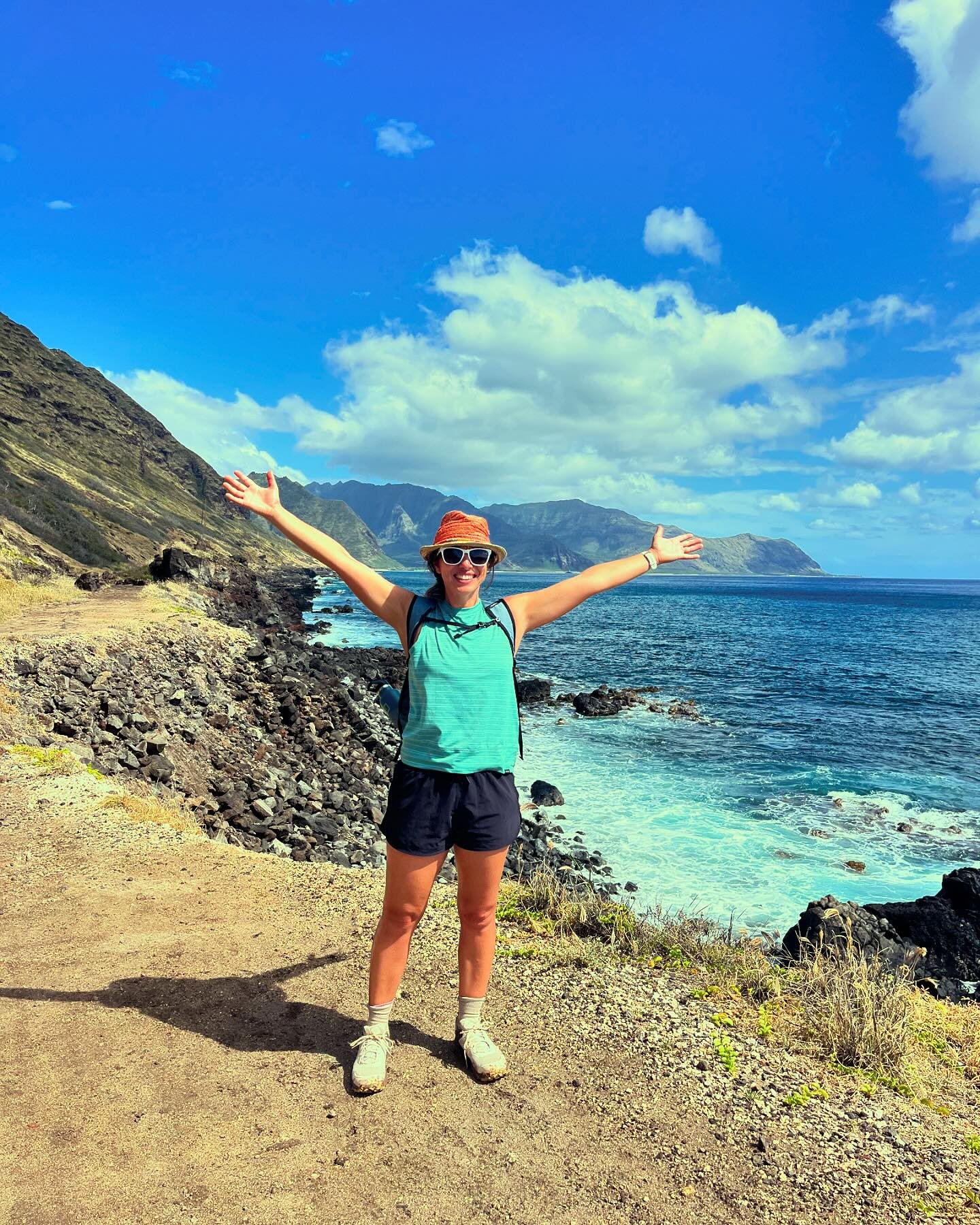 KA&rsquo;ENA POINT 🌊 From the leeward side of O&rsquo;ahu drive north and just keep on going until the road ends and you will find the trail to Ka&rsquo;ena Point! 

The trail is about 5-miles roundtrip, is fairly flat, and offers sweeping views of 