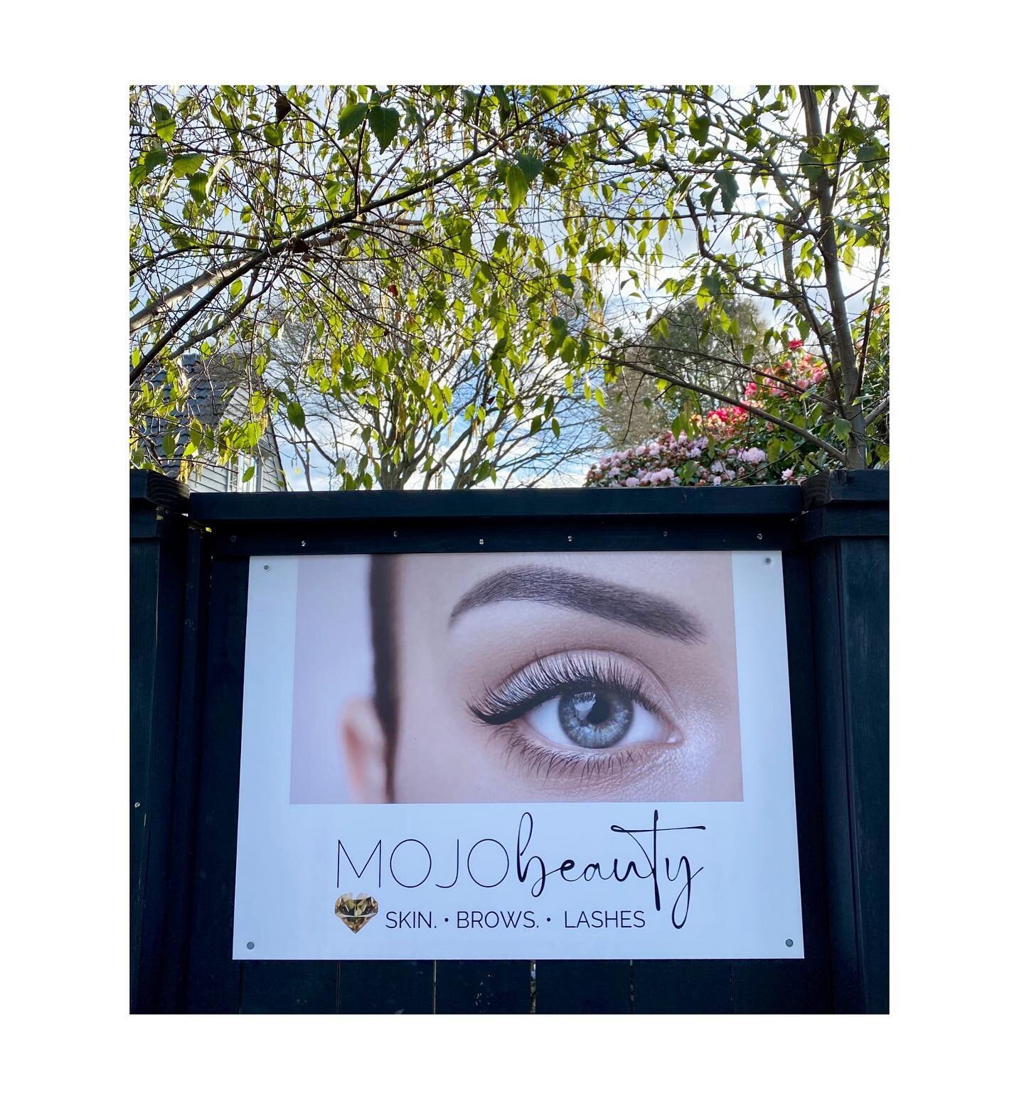 Spring 🌼 is so close! Next week in fact! 🌸🌺🌻🌞
This winter has been really difficult for me, it&rsquo;s steals my joy. The lack of light, the cold, the gloomy rain.. but today the dial has been turned up, did you feel it? 💕 
#mojobeautynz