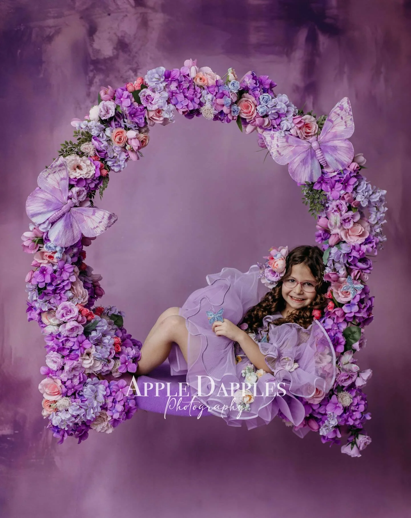 These tiny fairy&rsquo;s are taking over!! And I&rsquo;m not mad about it at all!!!

What childhood is all about!!!