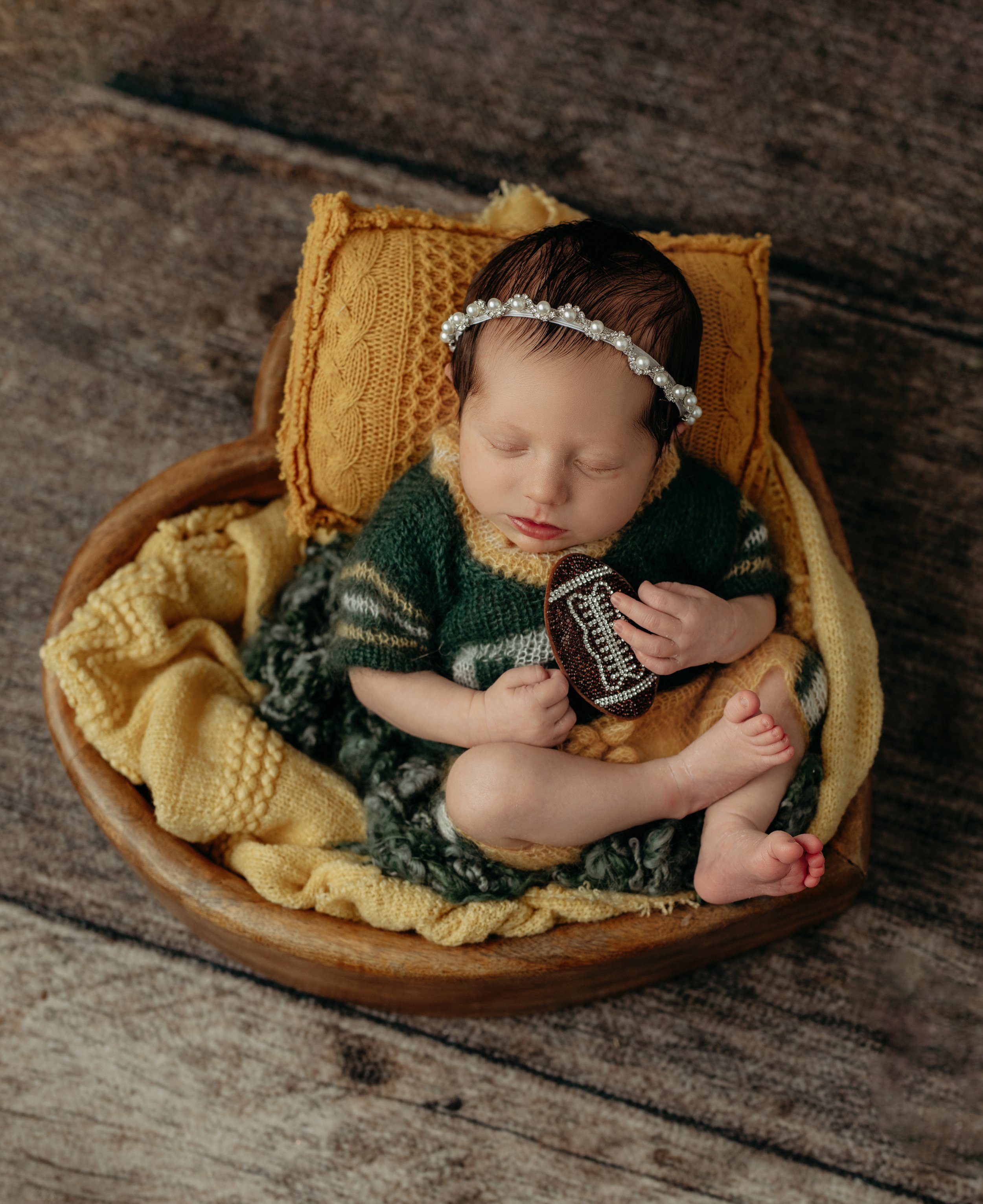 Greenbay packer newborn session
