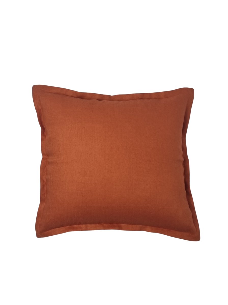 Linen--Rust-50x50cm-(-E-com-photo).jpg
