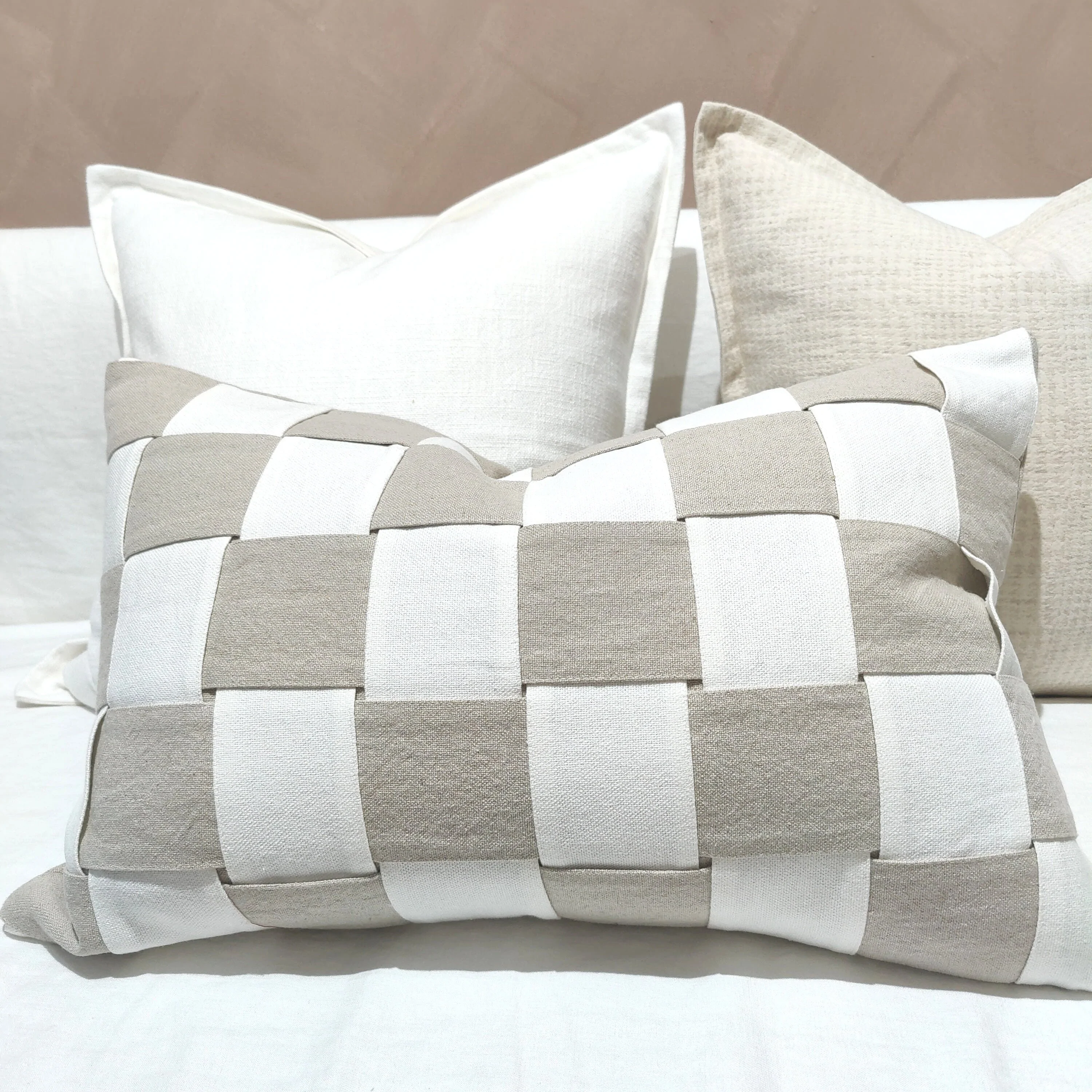 Shabby+chic+heavy+weight+Intertwined+white+and+neutral+(1).png