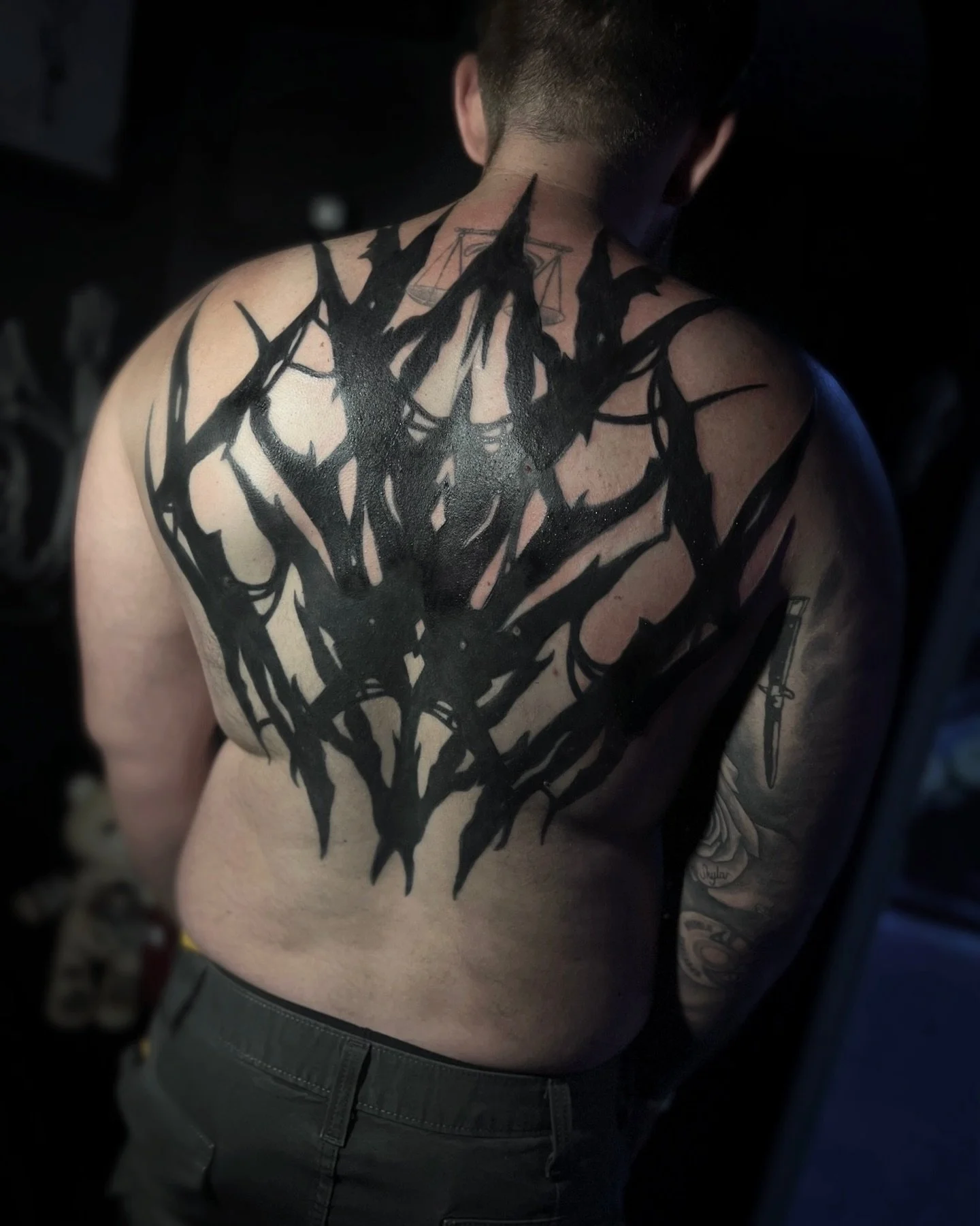I&rsquo;ll never turn down dark ornamental back pieces 

healed/fresh