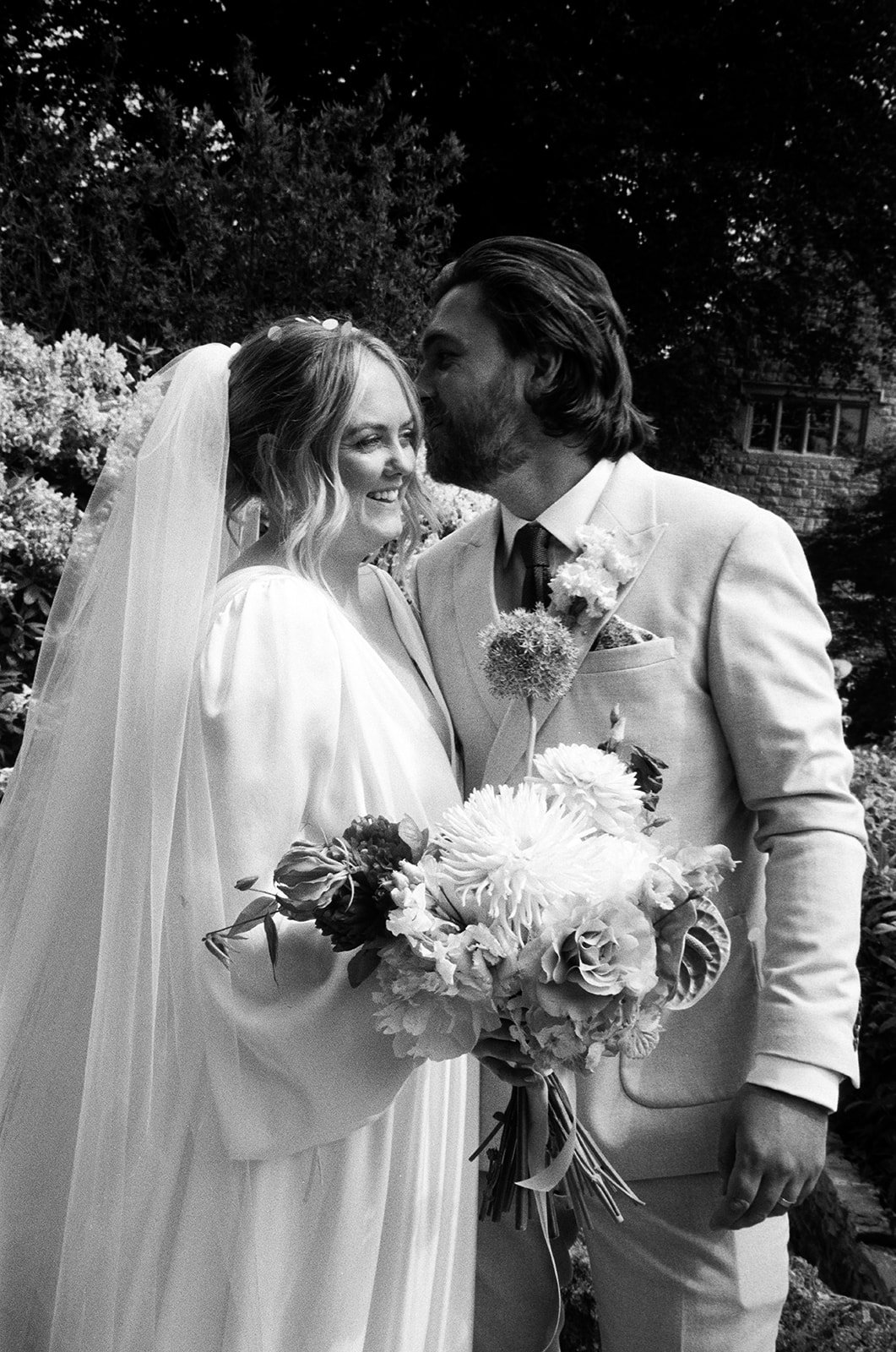 Flowers_UK_WeddingxStephanie-683.jpg