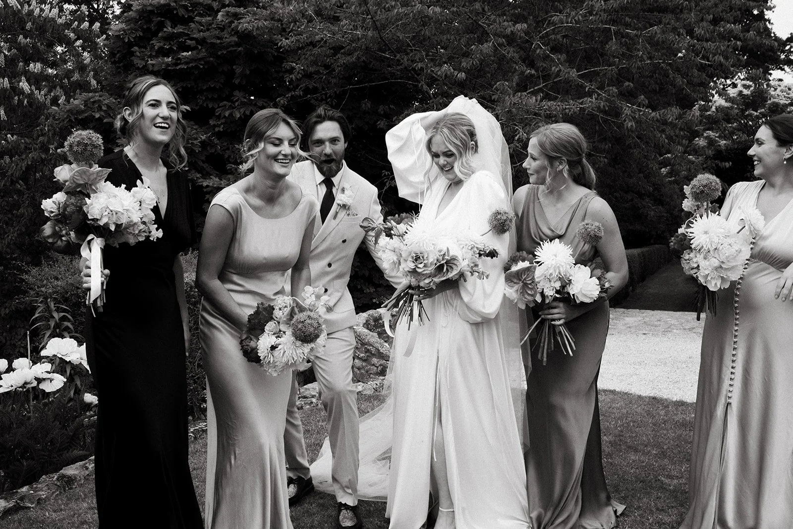 Flowers_UK_WeddingxStephanie-275.jpg