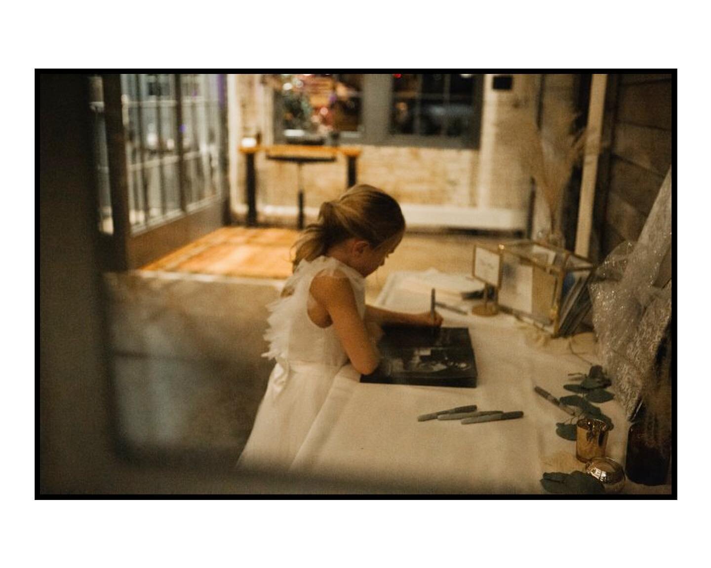 A moment caught on my way out the door
The flower girl writing a note for the bride and groom 

Emily + Mitch, Minneapolis 
Venue @machineshopmpls 
.

.
.
.
.
.
#minneapolisweddingphotographer #stpaulwedding #stpaulweddingphotographer #minnesotaweddi