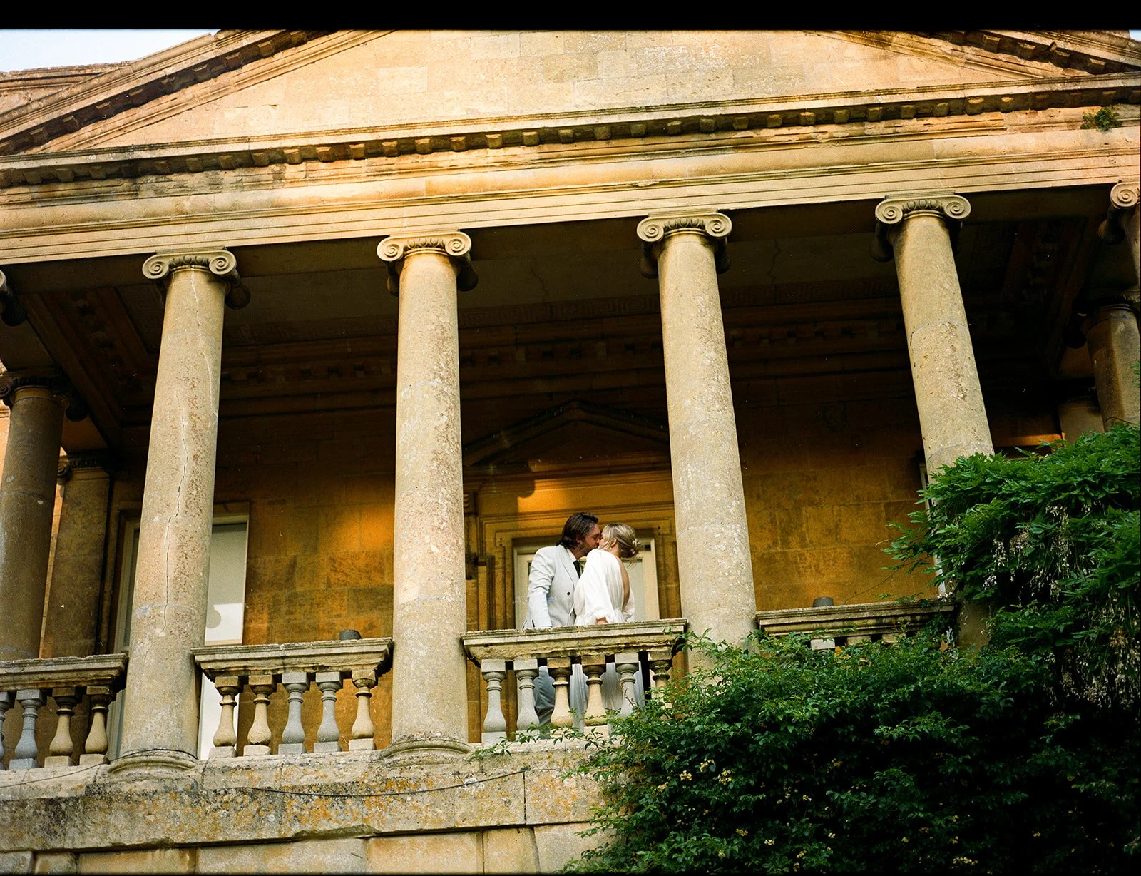 Flowers_UK_WeddingxStephanie-980.jpg