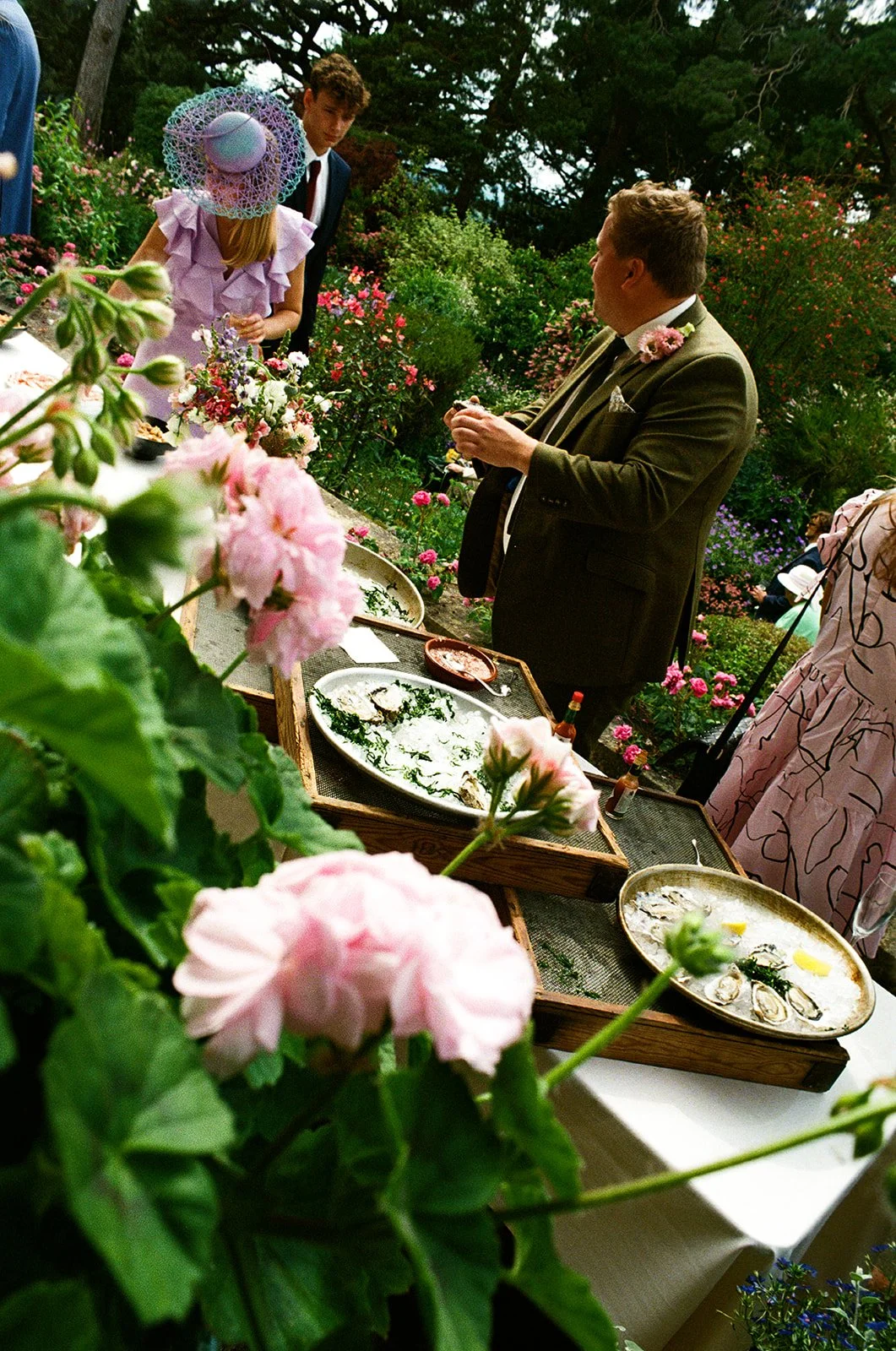 Flowers_UK_WeddingxStephanie-737.jpg