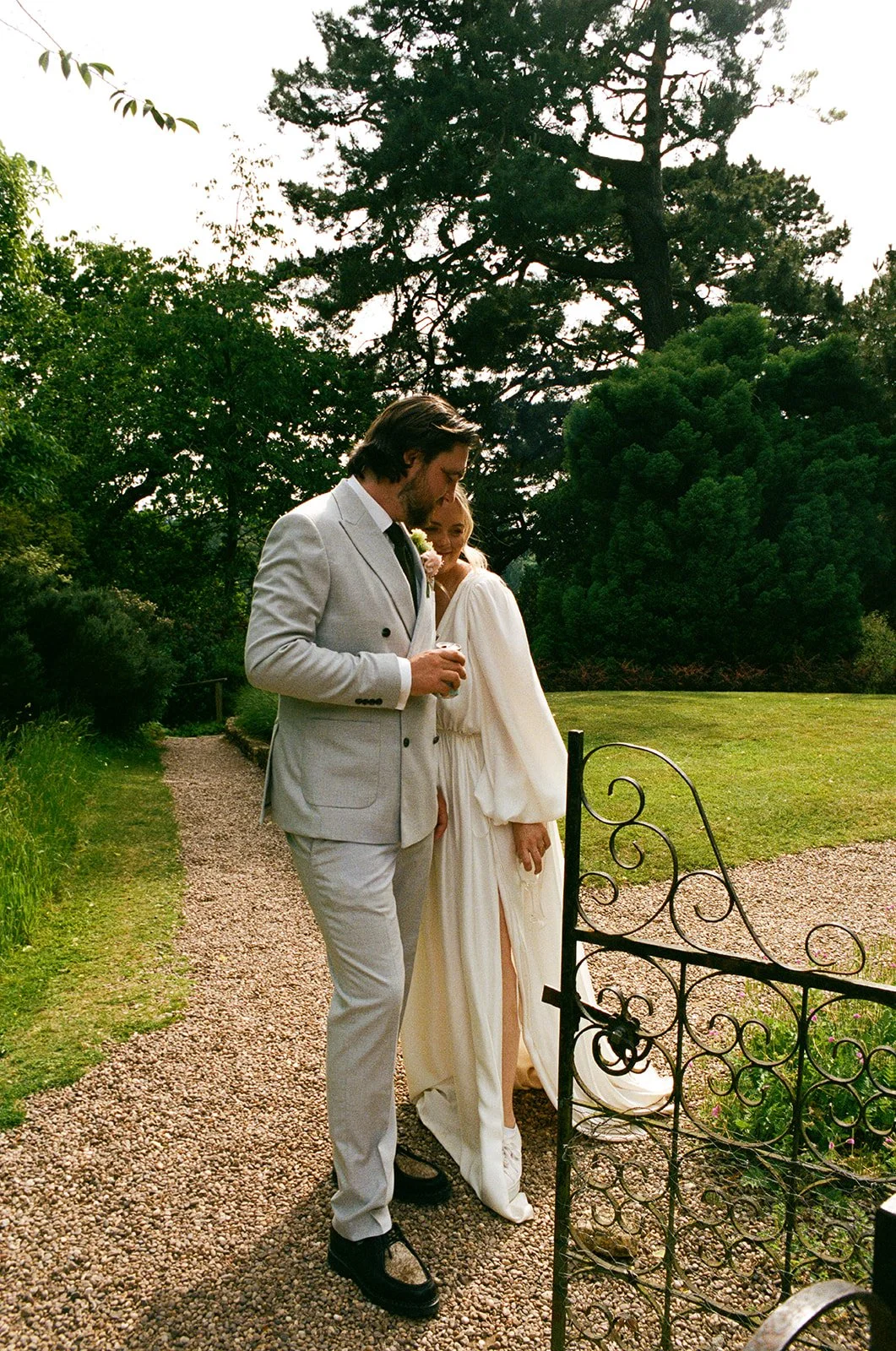 Flowers_UK_WeddingxStephanie-835.jpg