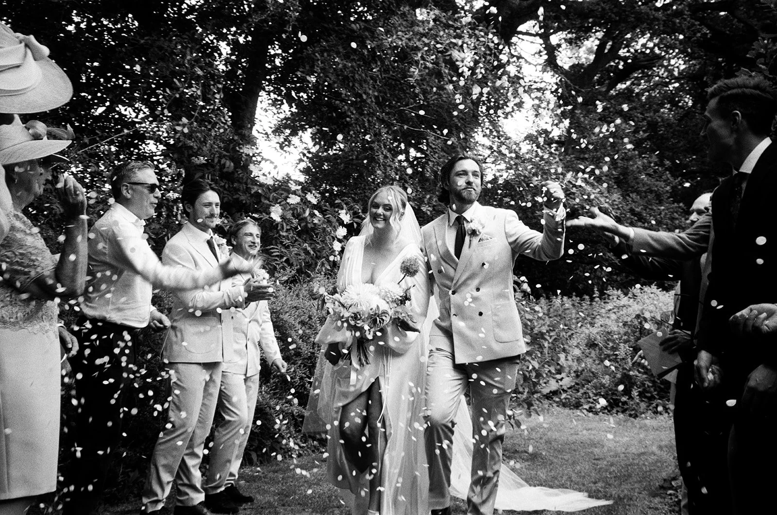 Flowers_UK_WeddingxStephanie-686.jpg