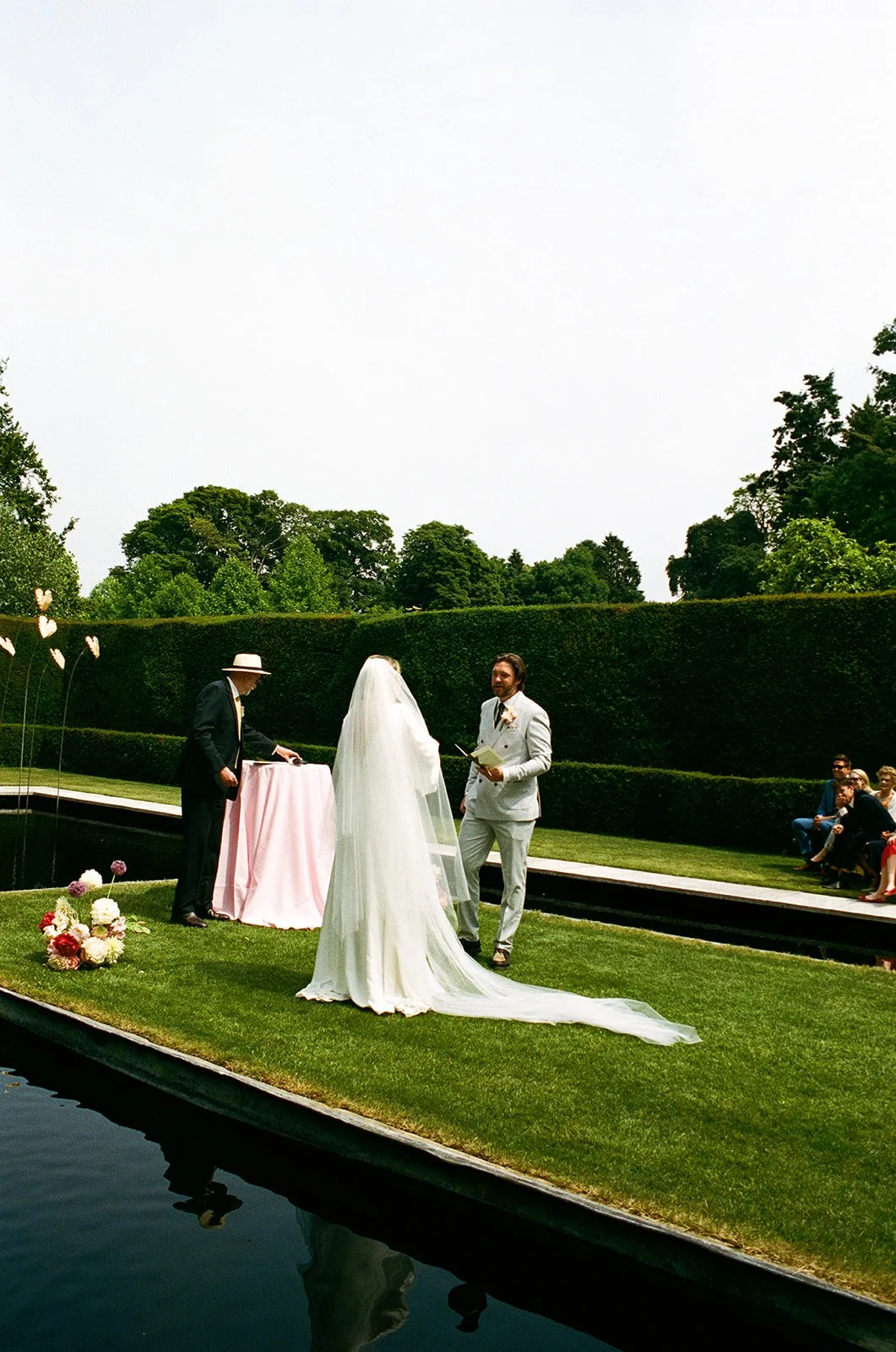 Flowers_UK_WeddingxStephanie-706.jpg