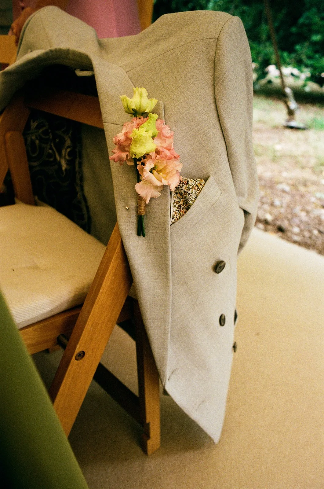 Flowers_UK_WeddingxStephanie-805.jpg
