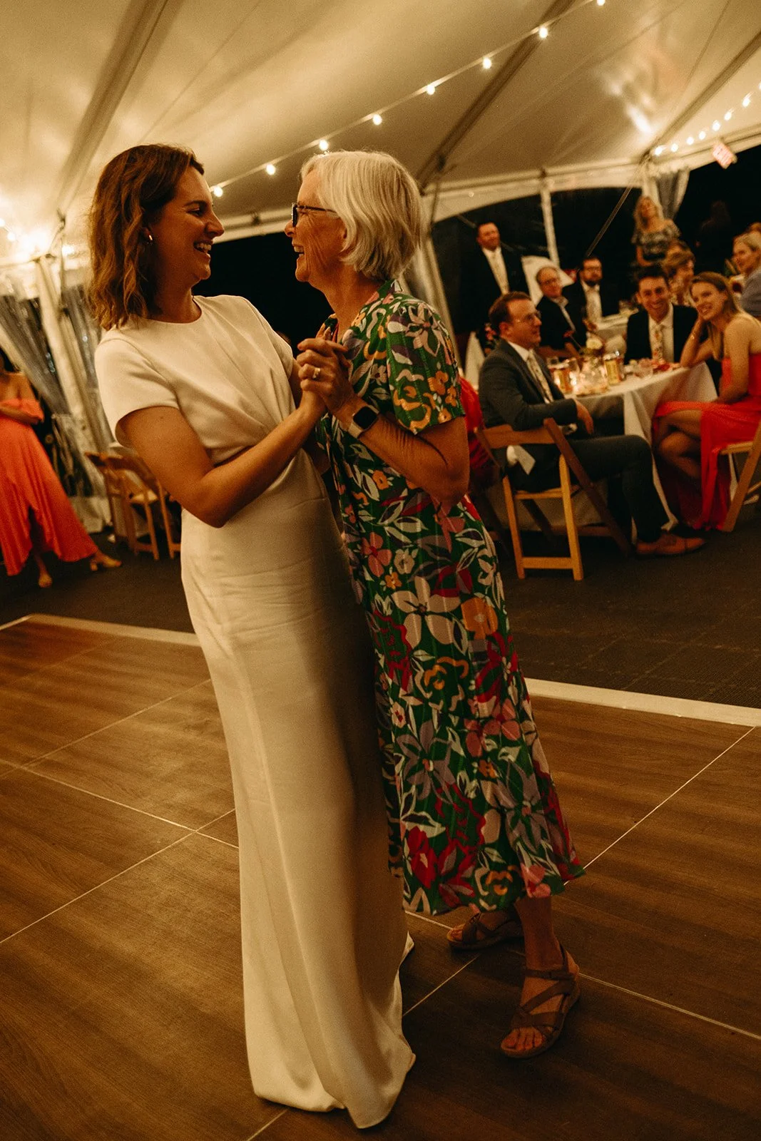 Biz_Reebs_Wedding_Rye-563.jpg