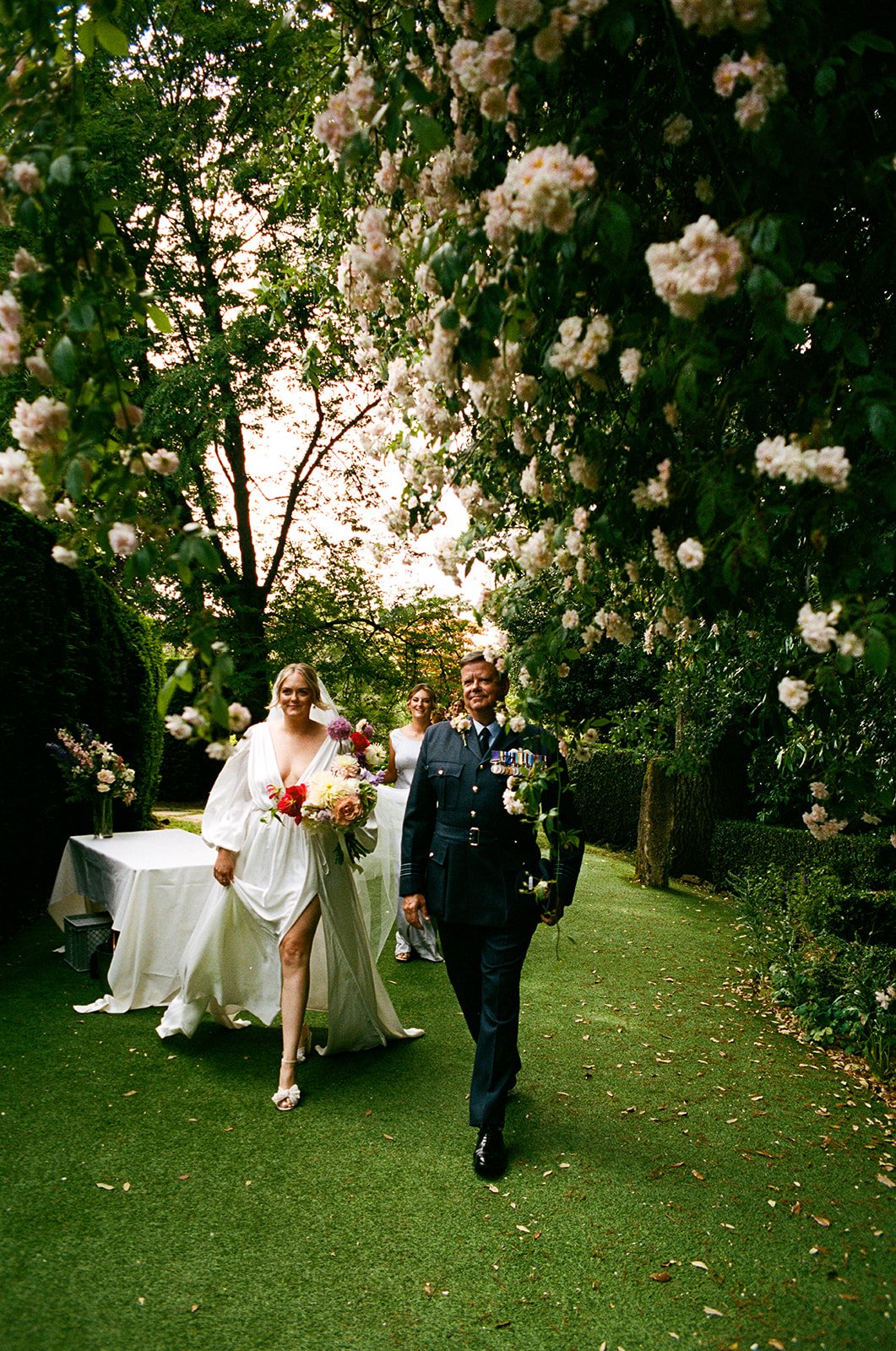 Flowers_UK_WeddingxStephanie-718.jpg