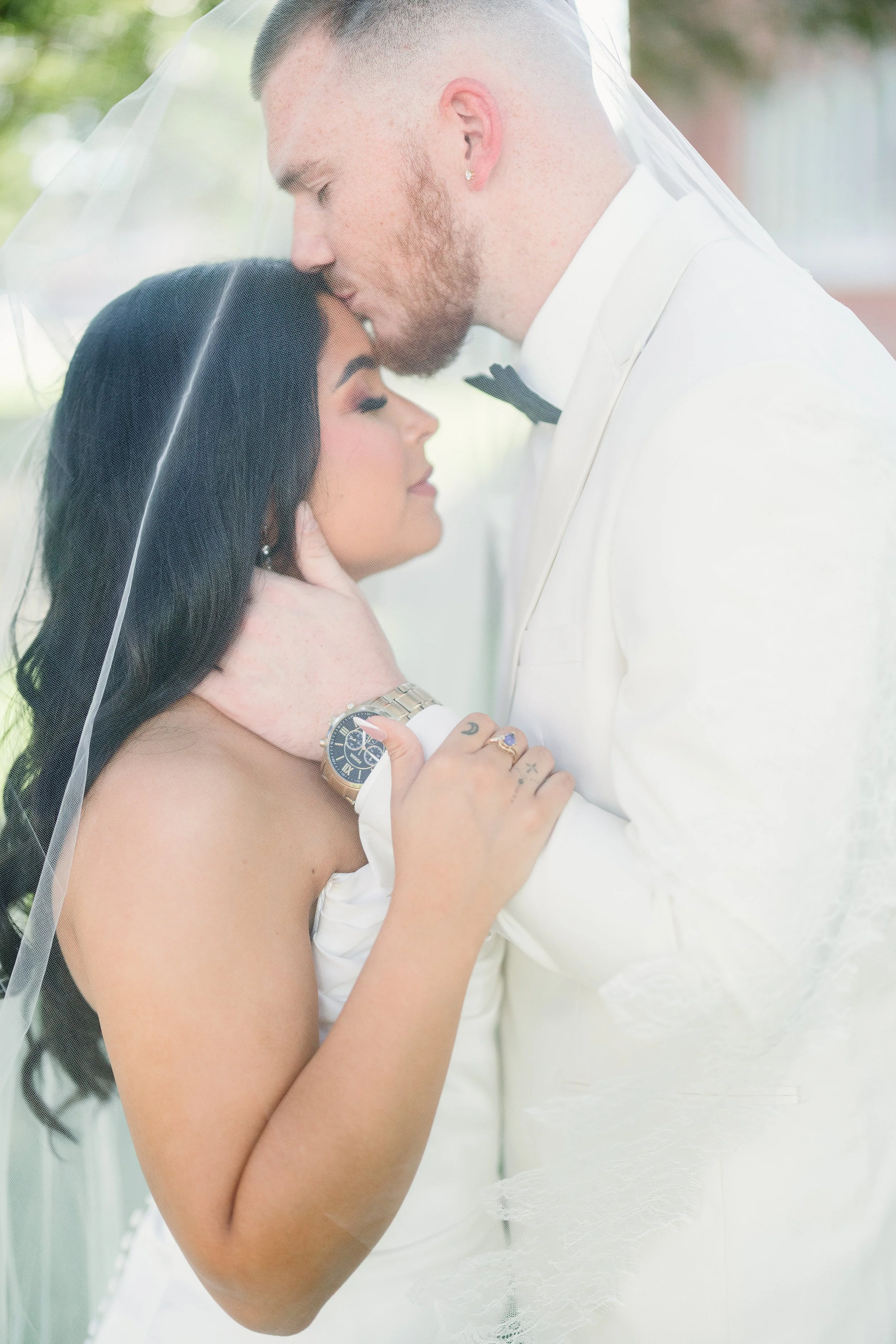 Central Louisiana Wedding Photographer. Light and Airy and true color
