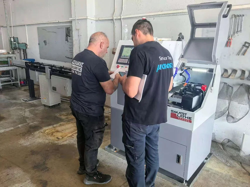 Smartlathe-CNC-machine-tool-processing-team