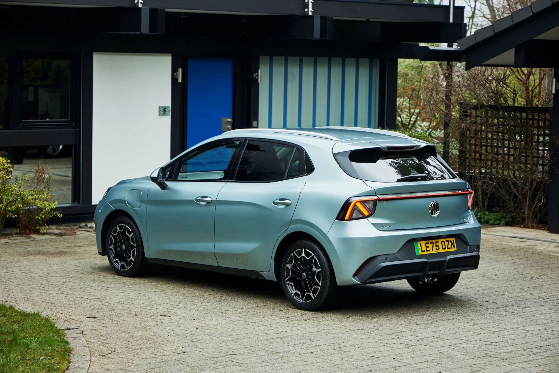 MG Launches Two Versions of the MG 4