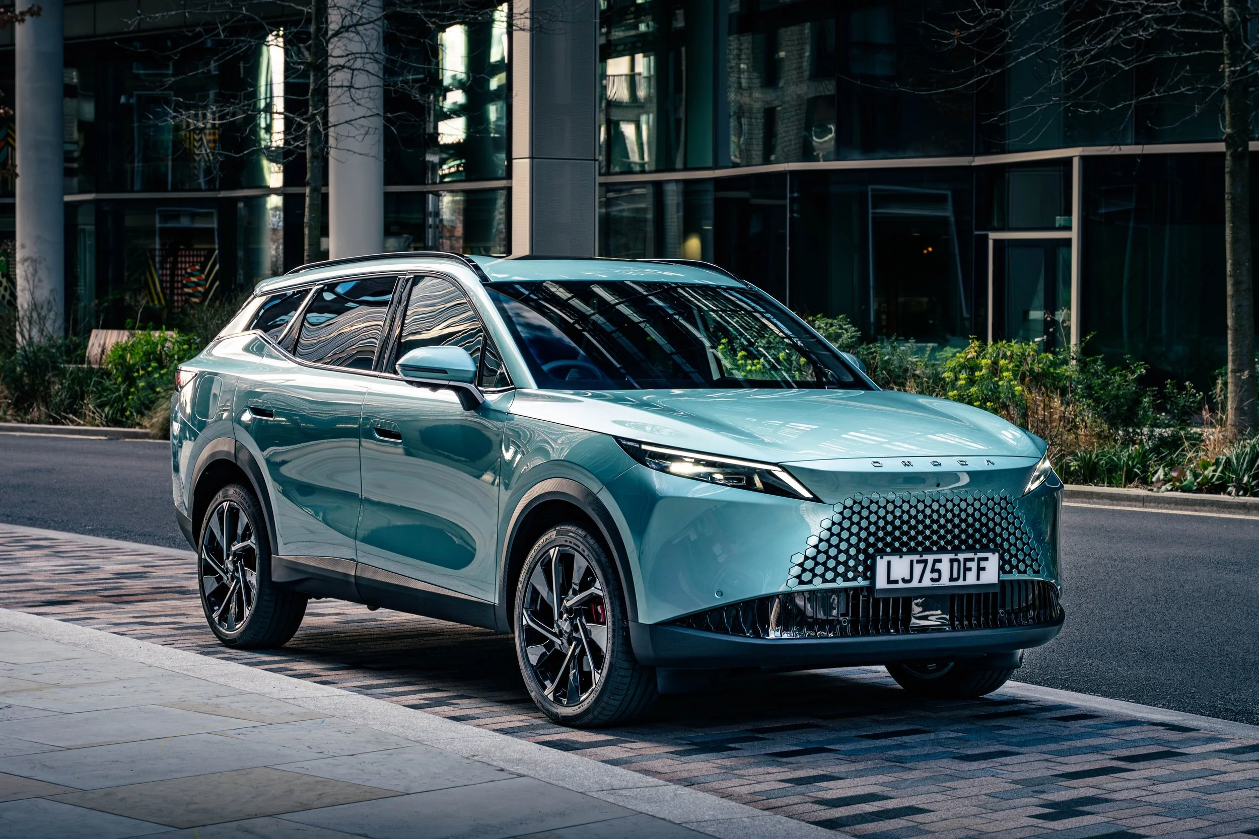 The New Omoda 7 Debuts at London Fashion Week