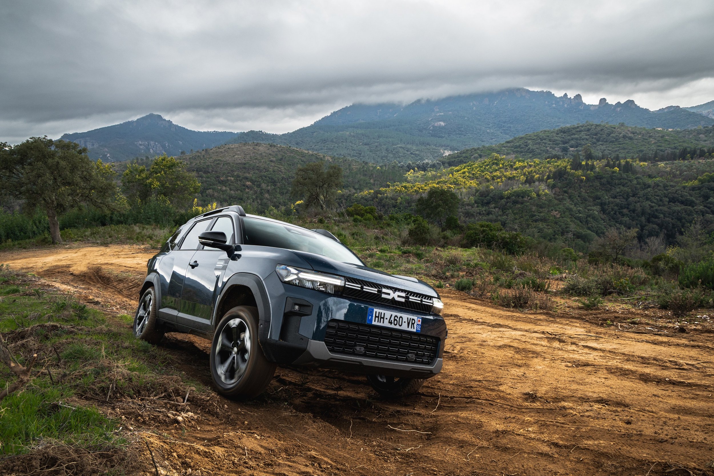 Dacia Goes Off-Piste with the Duster and Bigster