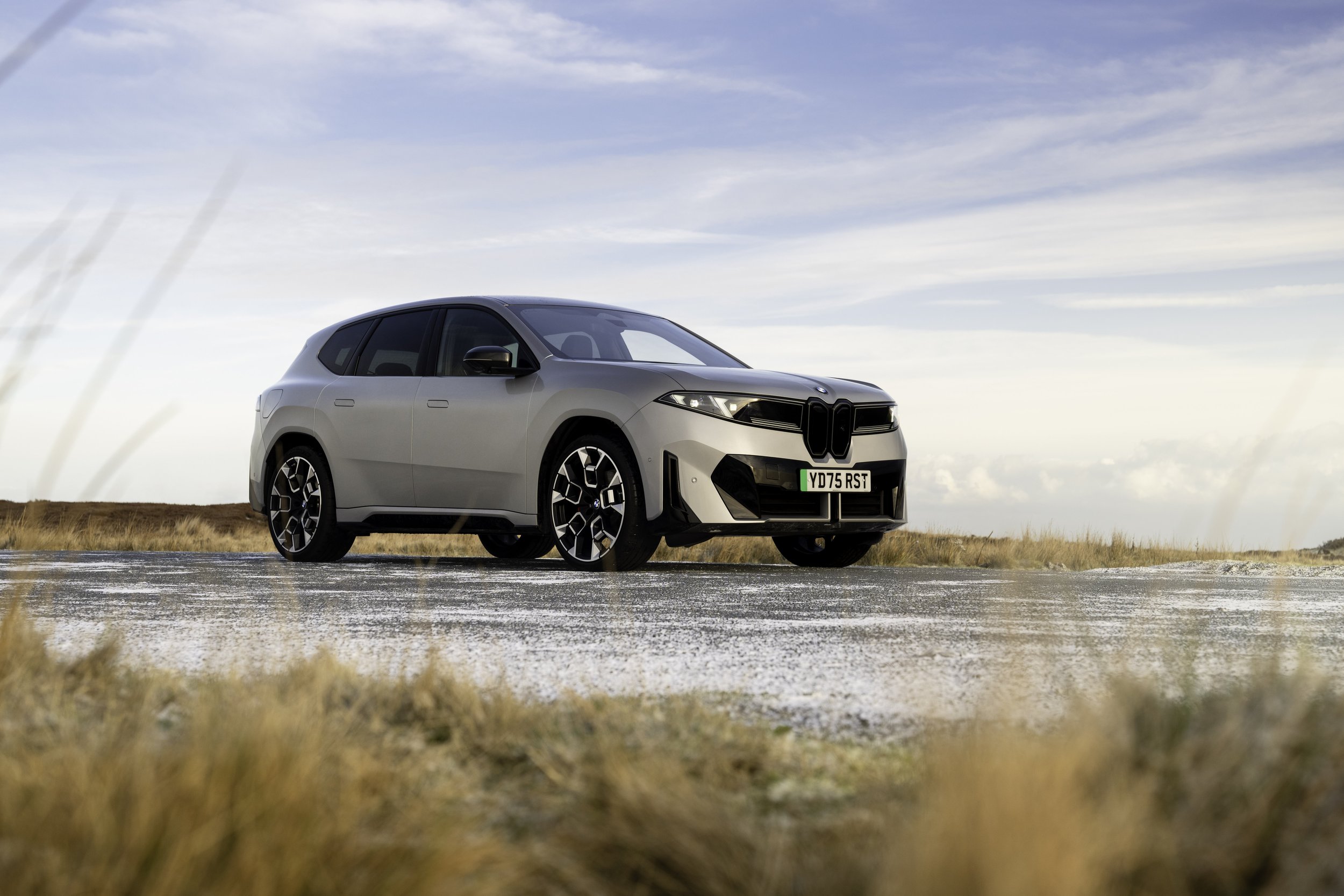 BMW iX3 Now On Sale with UK’s First 500 Mile Range EV