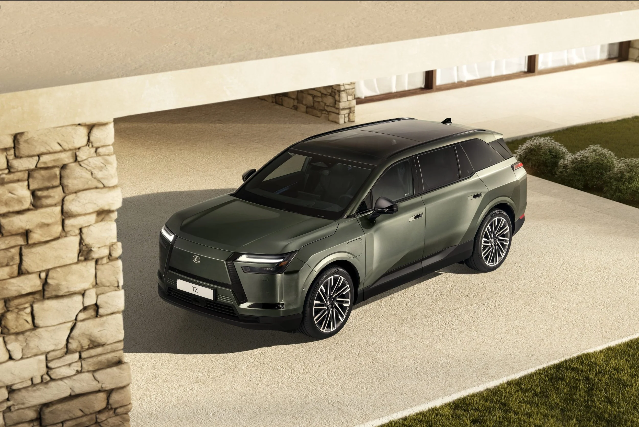 New Lexus Luxury Limo is a 6 -Seat Electric SUV
