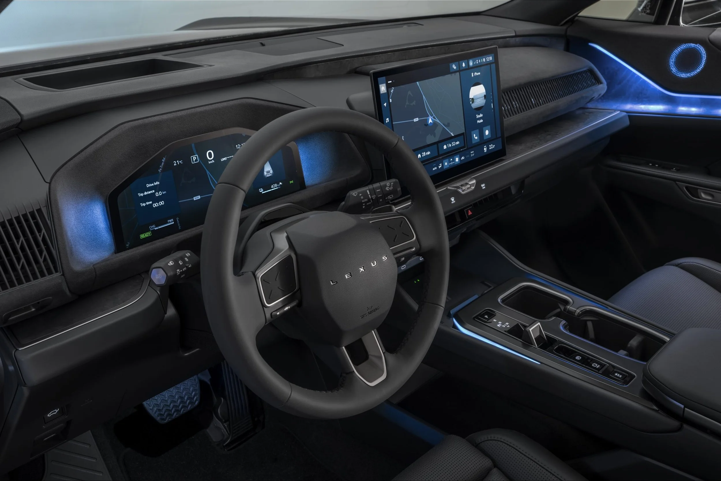 2026_Lexus-TZ_WP_13-scaled.jpg