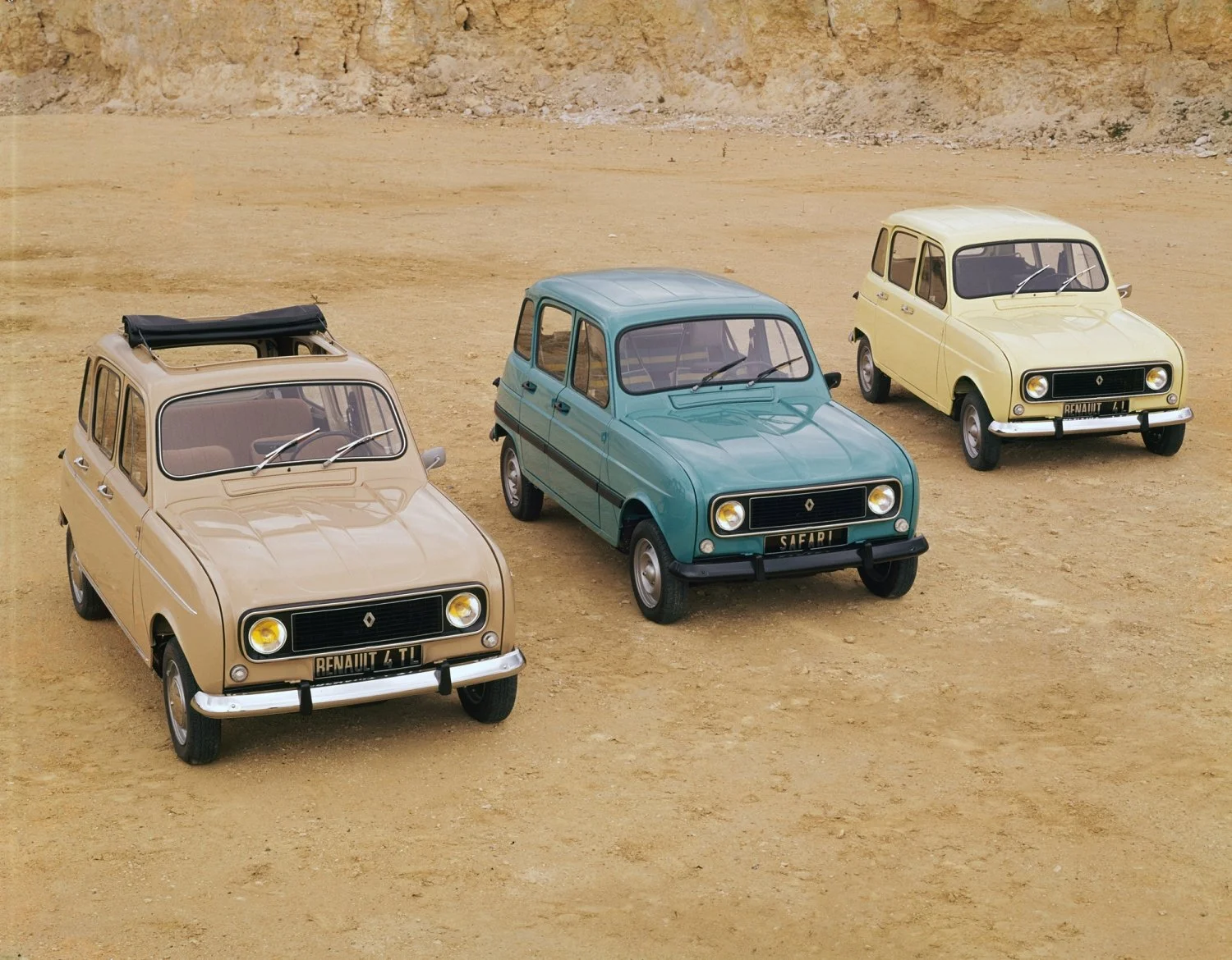 Small-12704-Renault410.jpg