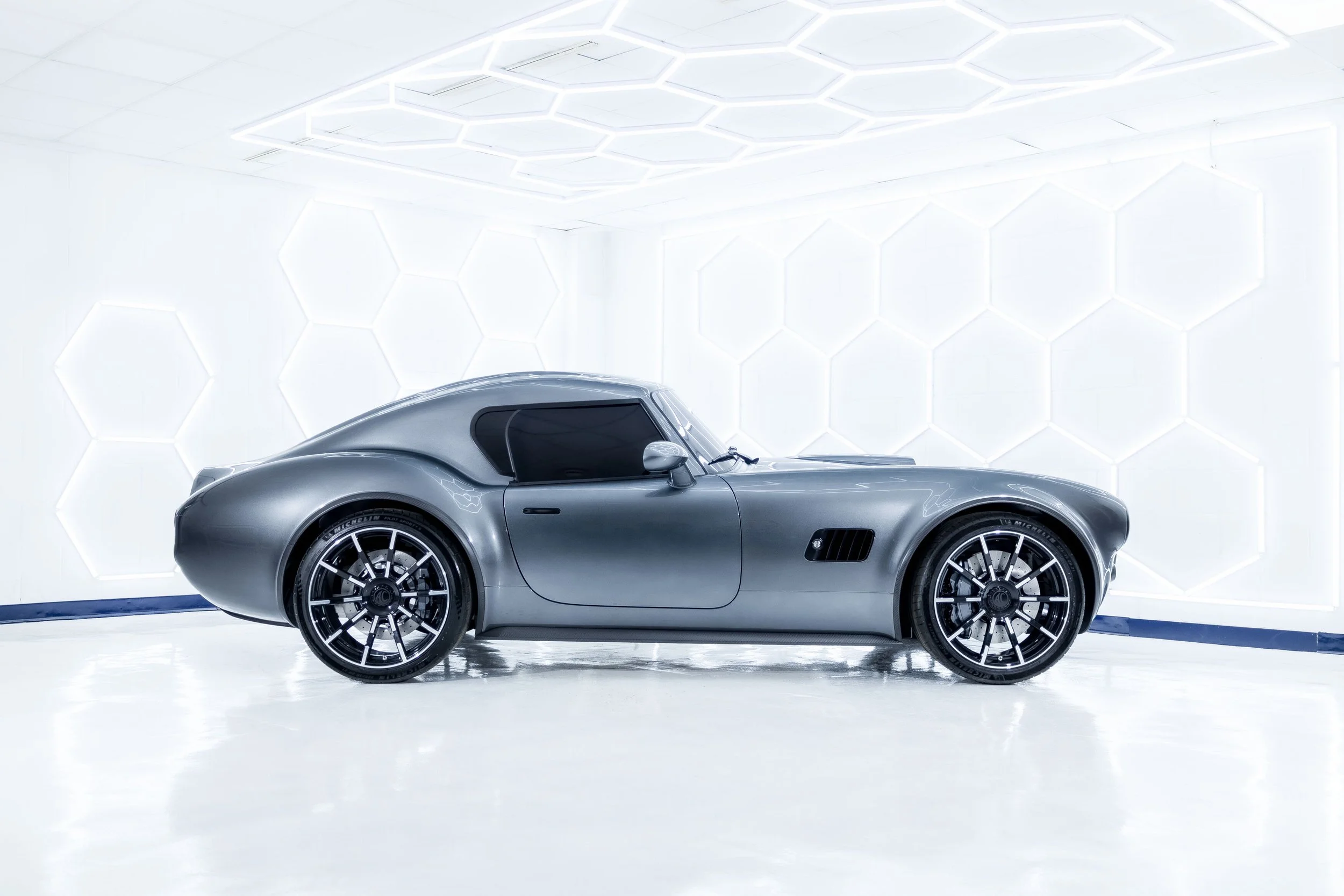 AC Cobra GT Coupe-1 (1).jpg