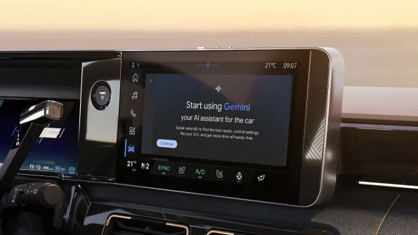 Renault’s with R-Link Get a Significant Over-the-Air Update