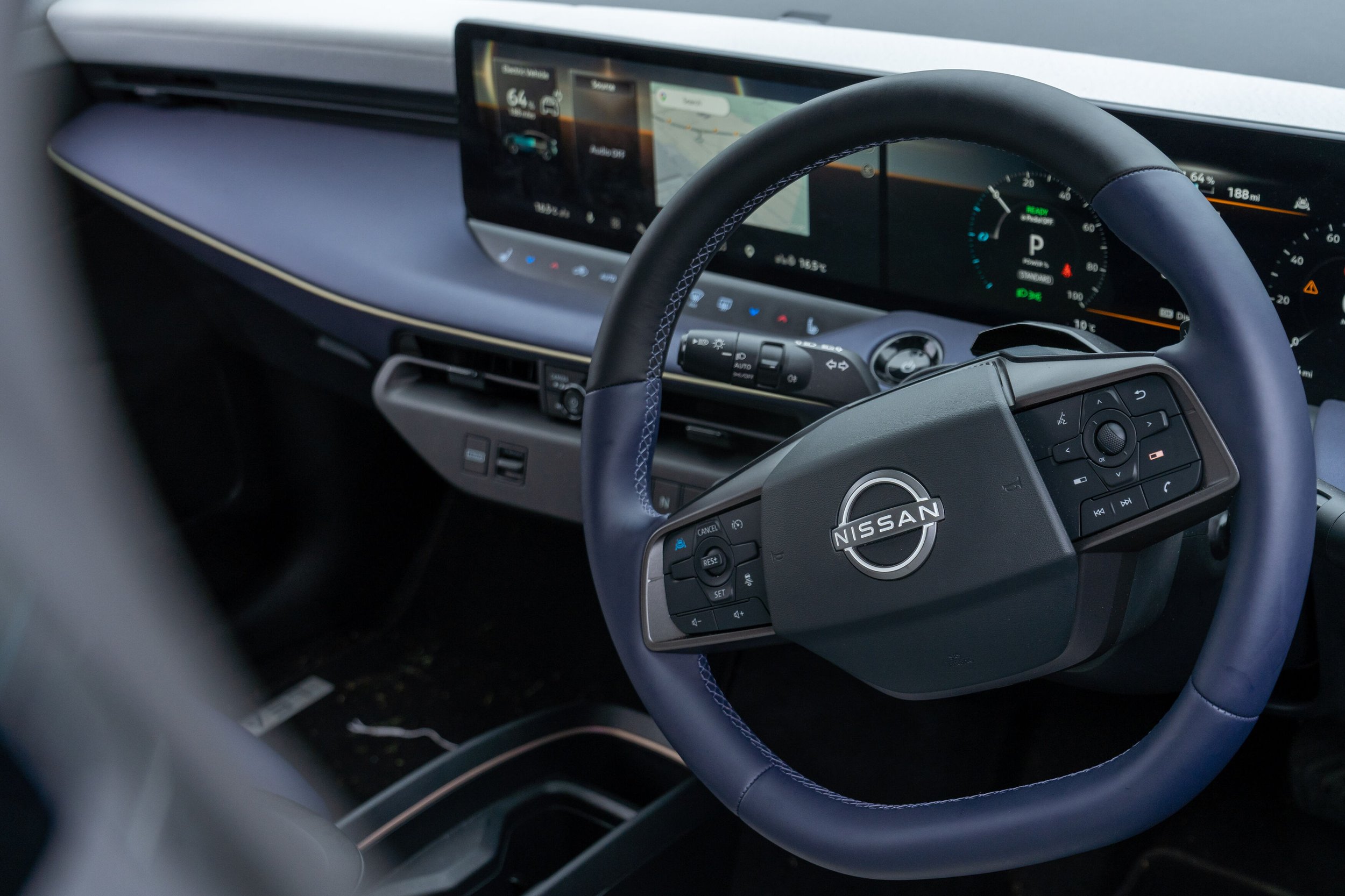 LEAF close up steering wheel.jpeg