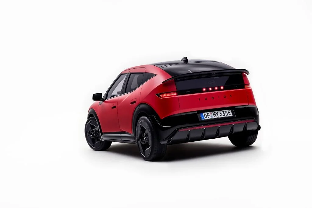 hyundai-ioniq-3-unveil-0426-exterior-02_wid_1024_bfc_off.jpg