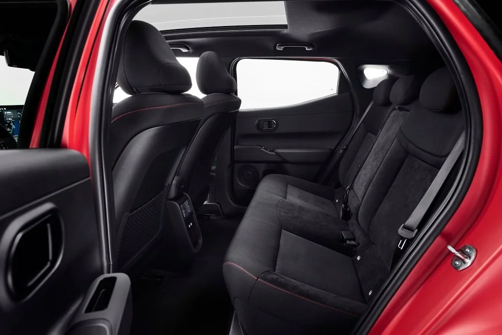 hyundai-ioniq-3-unveil-0426-interior-06_wid_1024_bfc_off.jpg