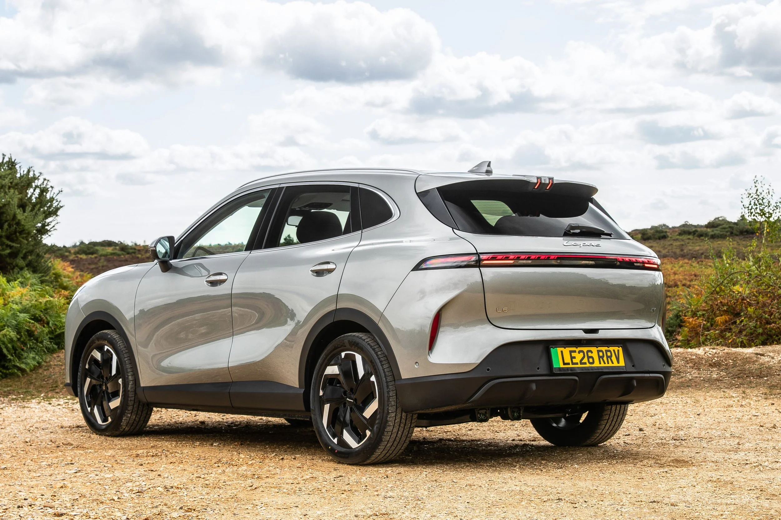 LEPAS L6 EV Exterior - Rear.jpg