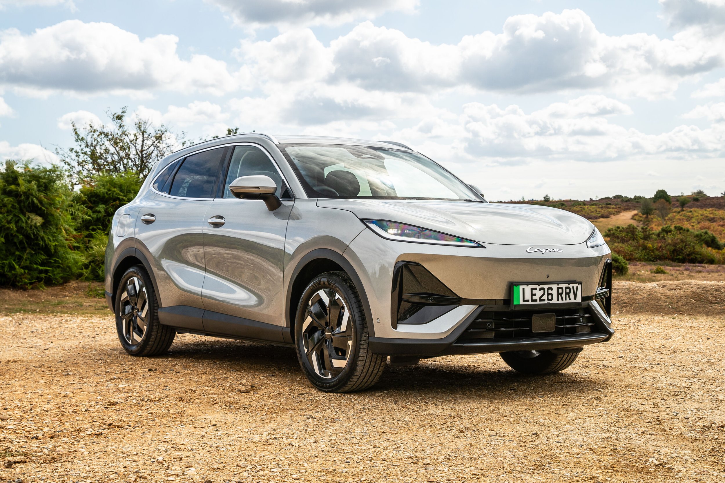 LEPAS L6 EV Exterior - Front.jpg