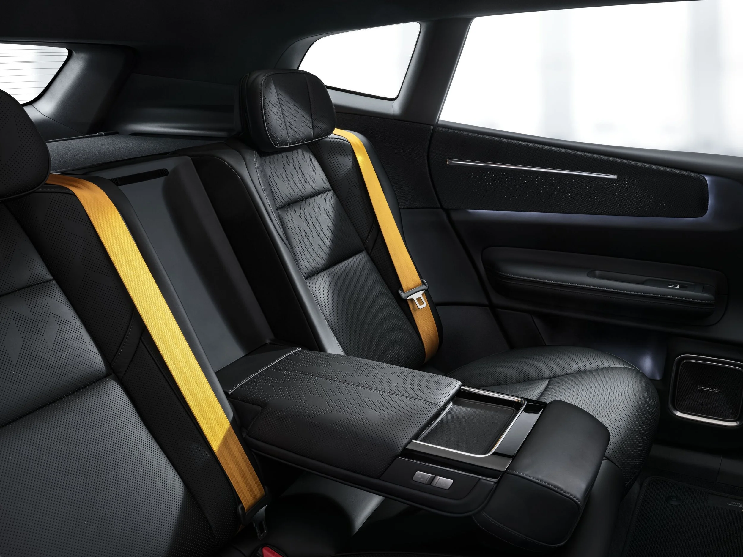 Polestar-260701-3391_v003-1.jpg