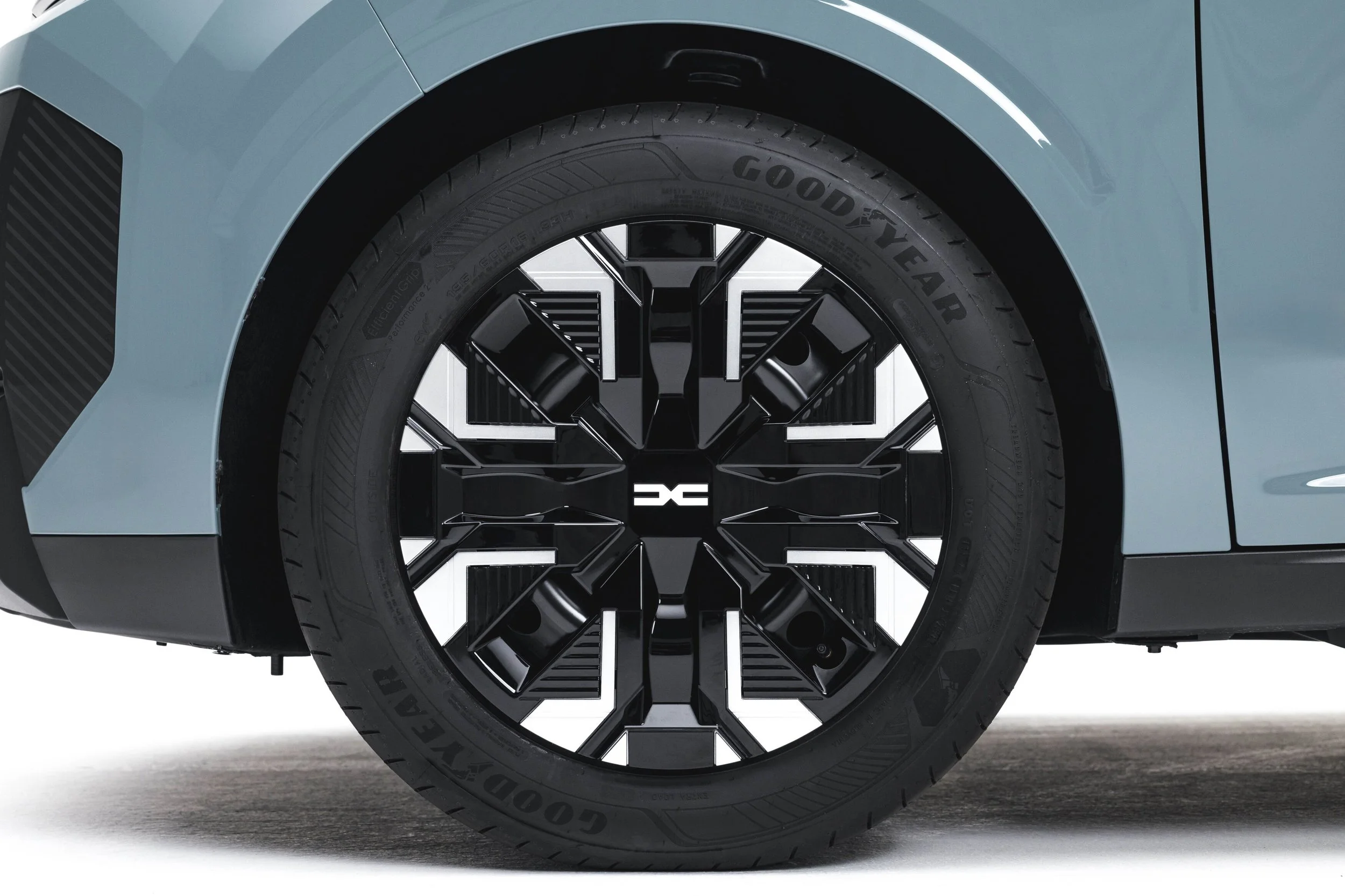 7858-new-dacia-spring-exterior-detail-10.jpg