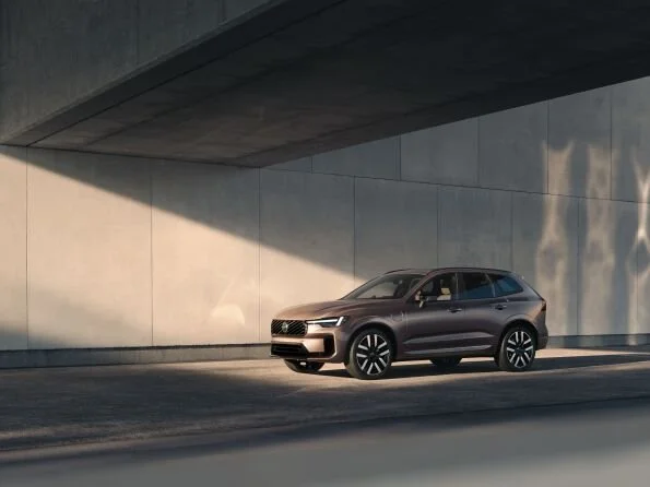 Volvo launches a pair of leggy Plug-in Hybrids