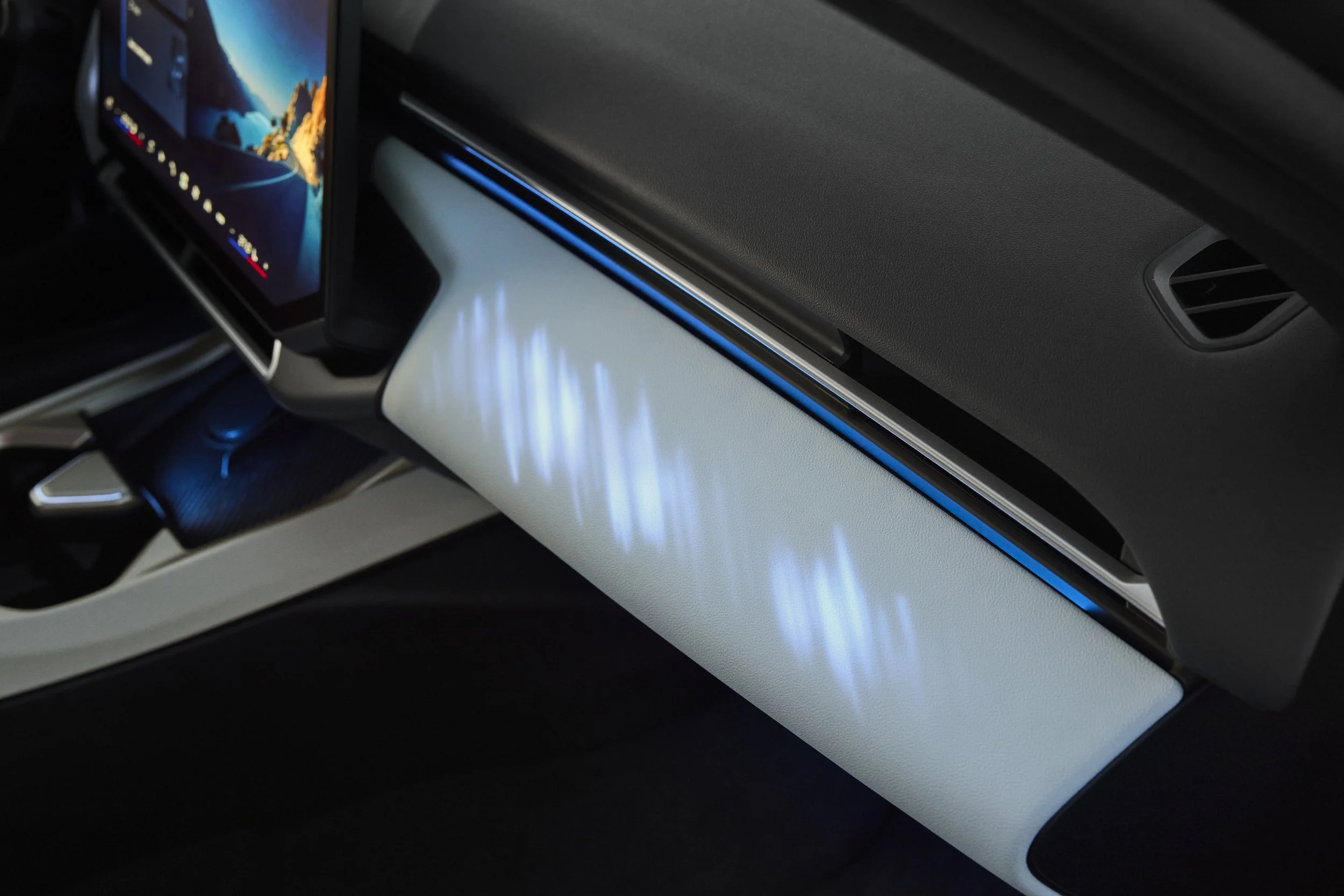 P90657759_highRes_the-new-bmw-i3-50-xd.jpg