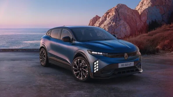 Refreshed Renault Megane gets new batteries, more range and an EV Car Grant discount
