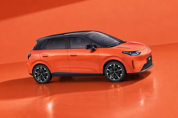 leapmotor-b03-reveal-1.jpg