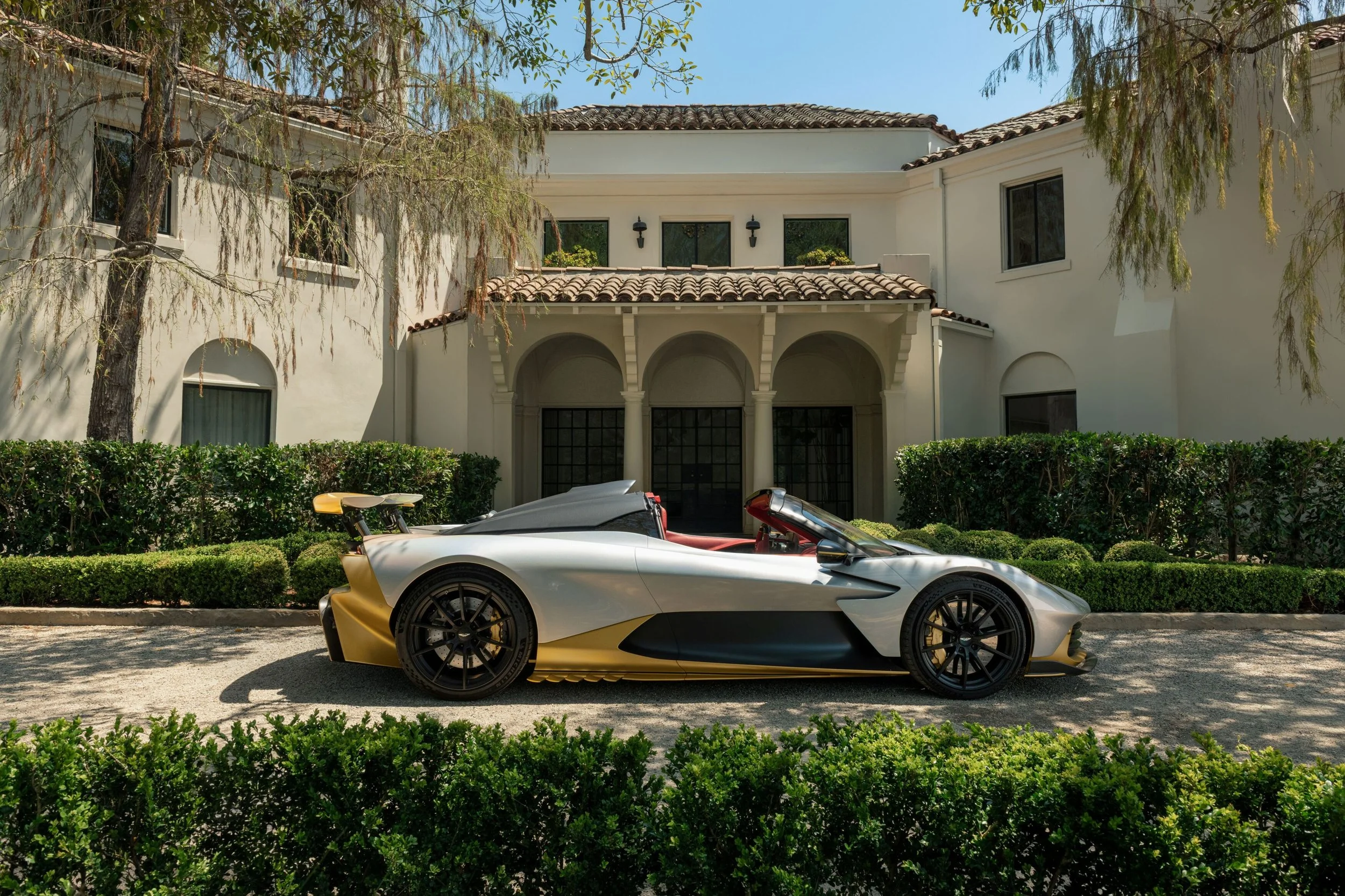 Aston Martin Valhalla Spider_11.jpg