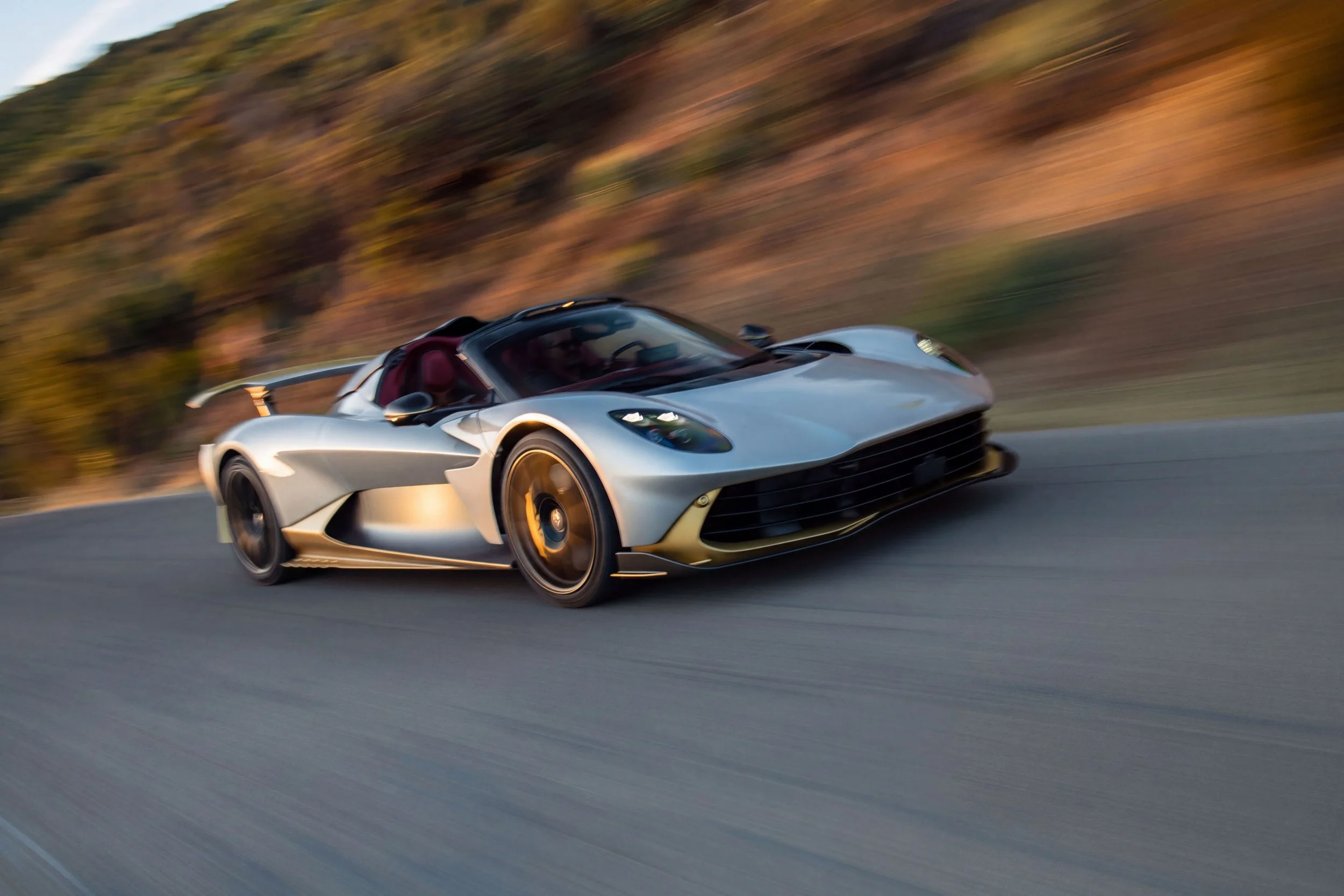 Aston Martin Valhalla Spider_1 (1).jpg