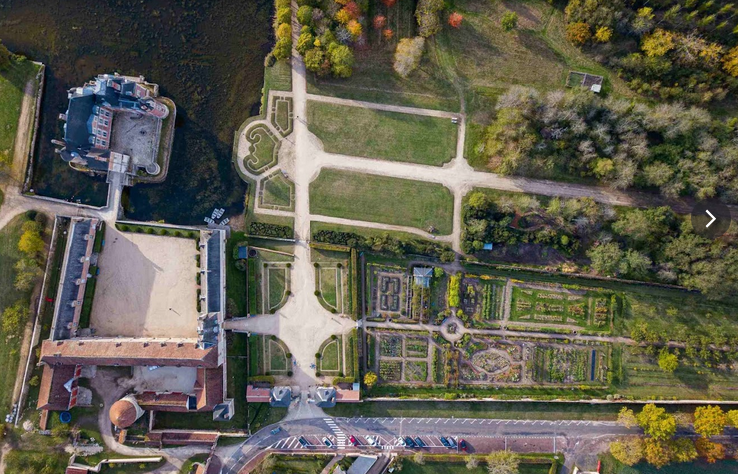 Le château de la Bussière rejoint le réseau des ruchers ambassadeurs de l'abeille noire