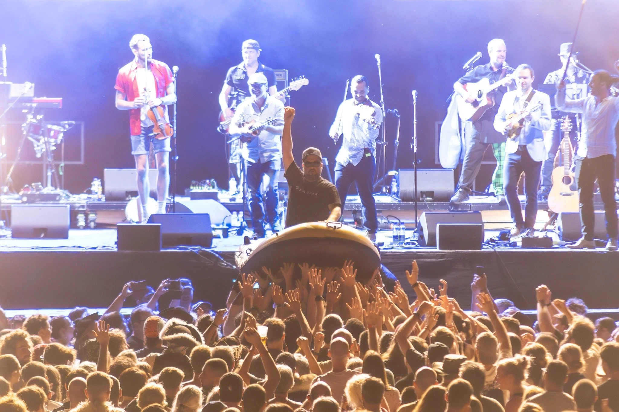 🍀🍀 Vendredi 8 ao&ucirc;t &ndash; 3ᵉ soir&eacute;e du Guinness Irish Festival
Quelle ambiance incroyable hier soir au Domaine des &Icirc;les &agrave; Sion !
On se retrouve &agrave; 16h pour la derni&egrave;re soir&eacute;e de cette &eacute;dition 20