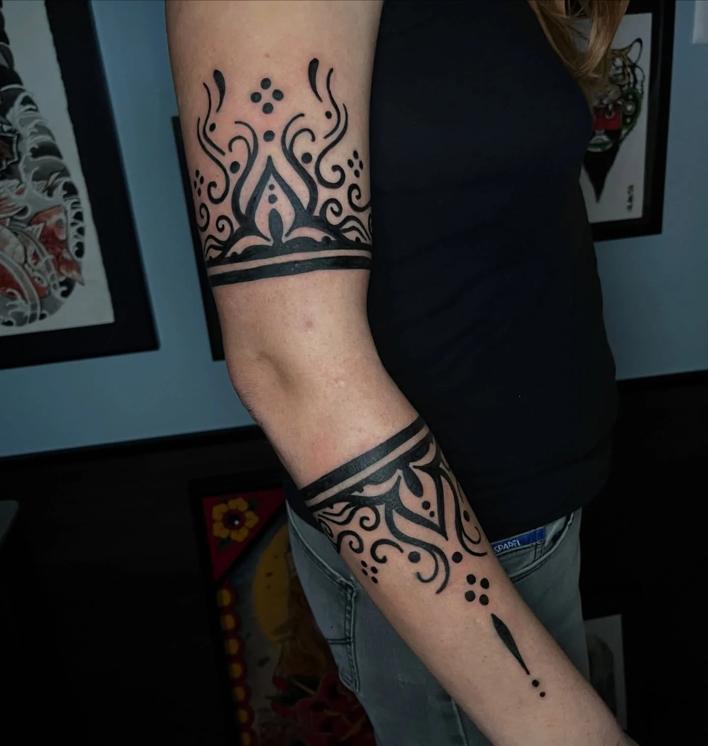 &bull; double bracelet for Franzi, done at @atct_bern, grateful for your trust &amp; everyone at the studio for the amazing experience &hearts;️🌞 &bull; 

#tattoos #BLXCKINK #linework #bodyart #ornamental #ornamentaltattoo #tattooart